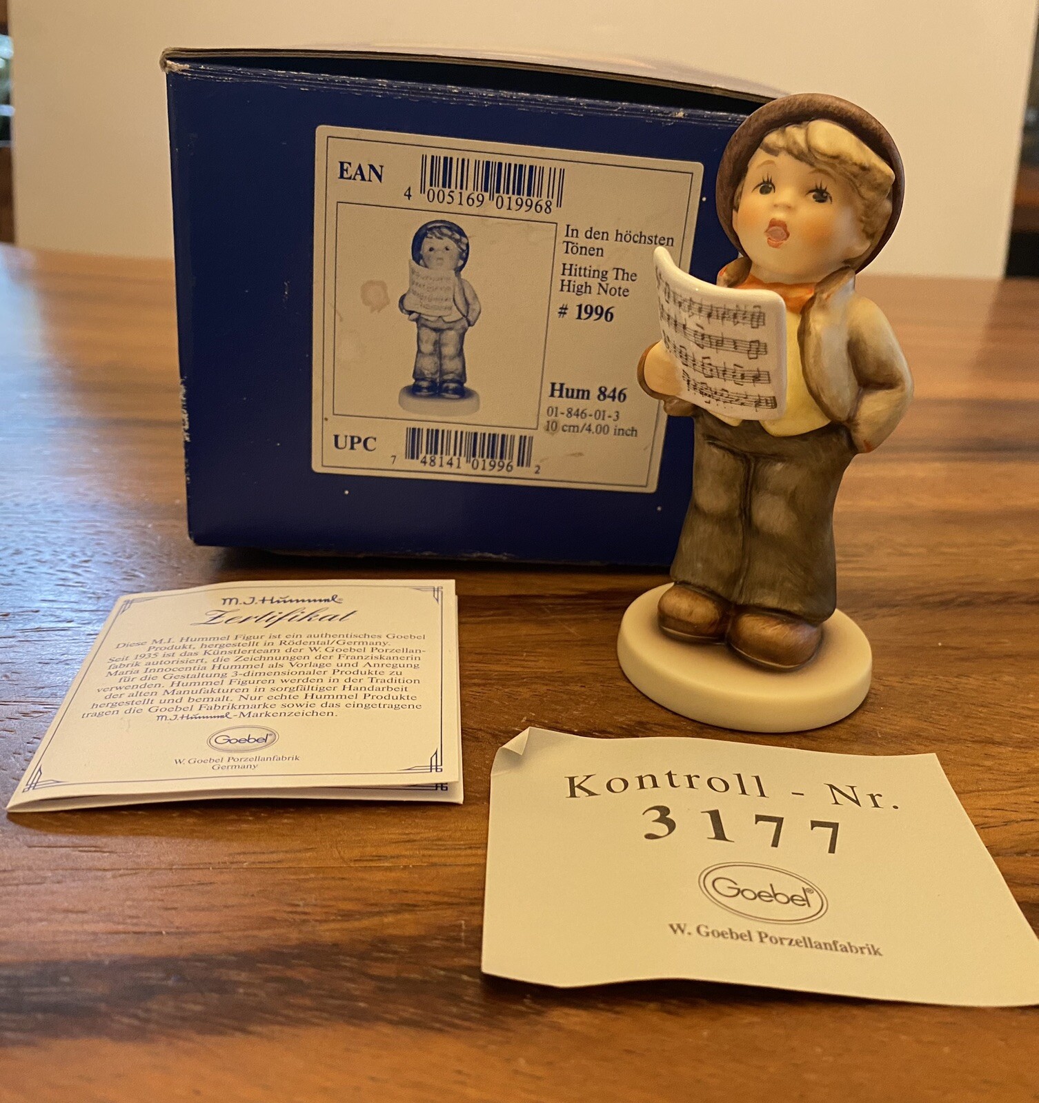 Goebel Hummel Figurine “Hitting The High Note” #1996 4” Hum 846 TMK 8 2002