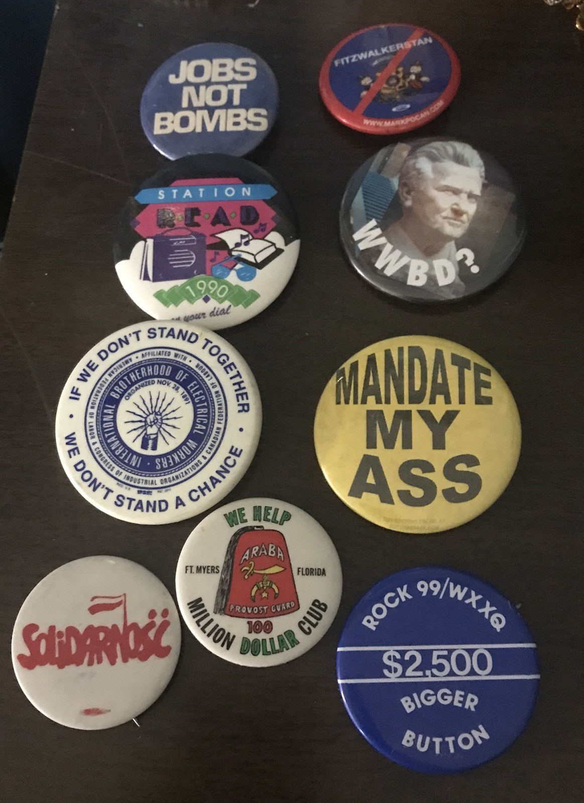 VIntage Lot of  9 Pin Buttons.