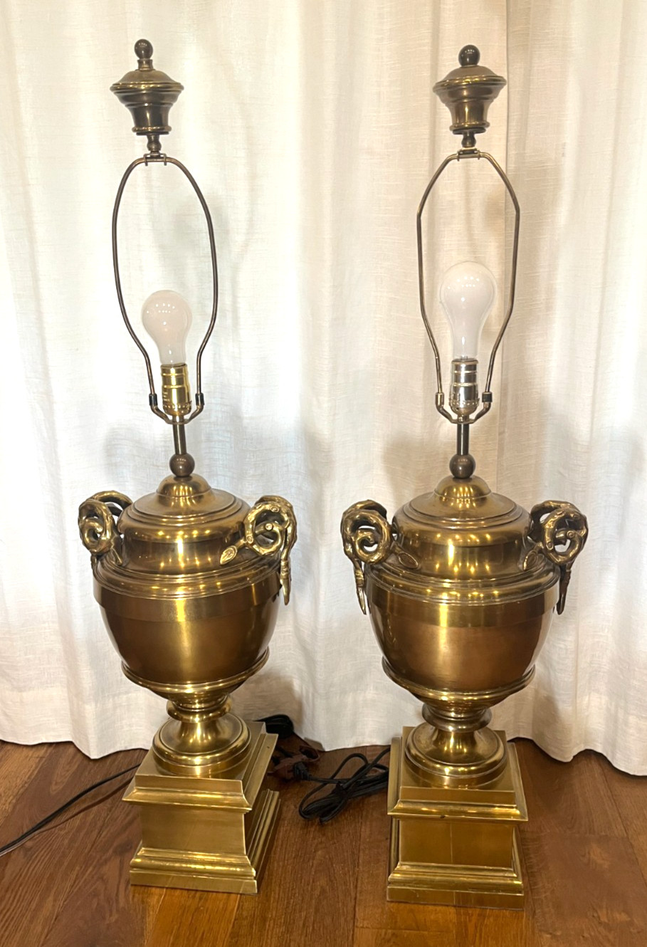 2 Vintage Chapman Brass Rams Handle Urn-style Table Lamp 40\ 2 Vintage Chapman Brass Rams Handle Urn-style Table Lamp 40\