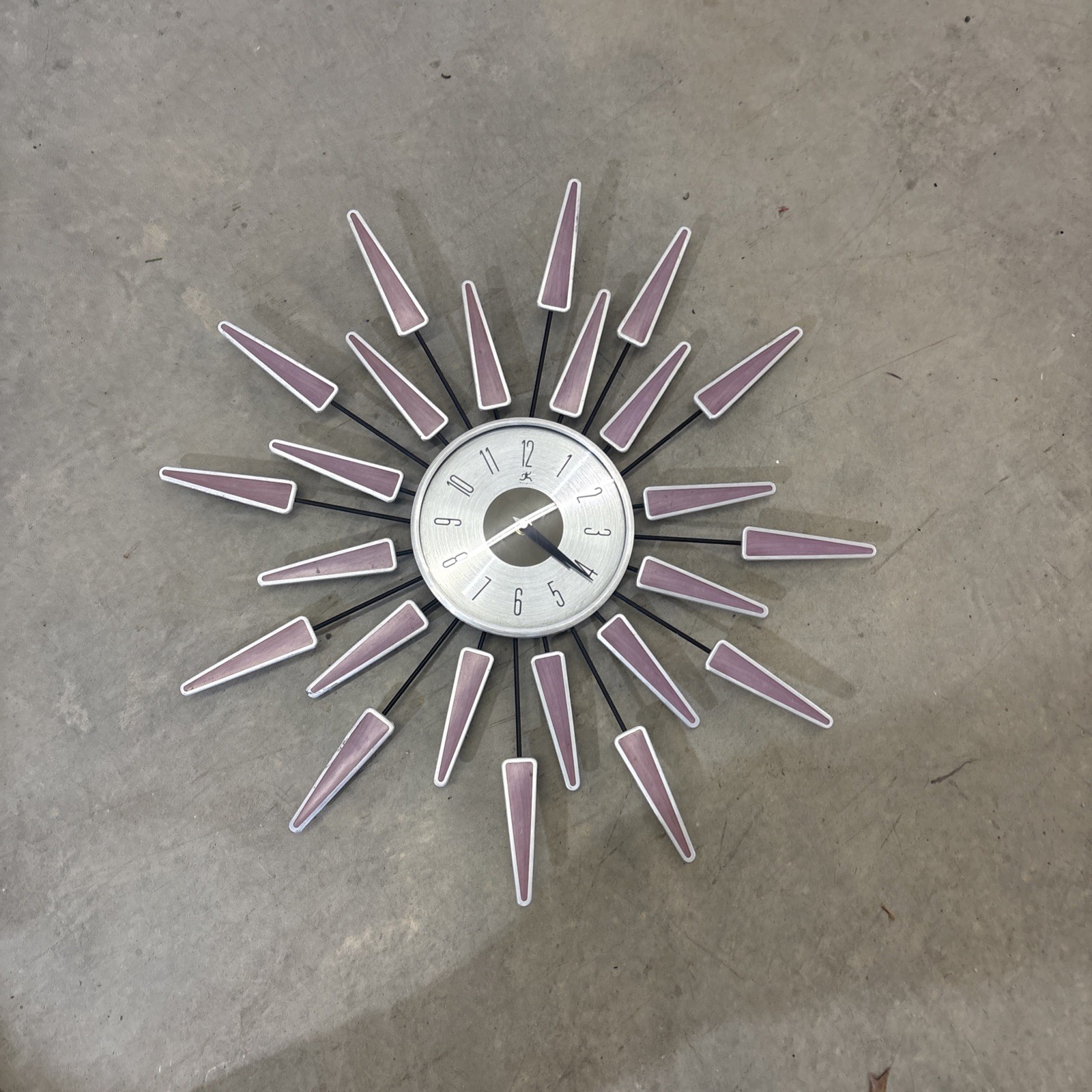 Vintage  Mid Century Modern Starburst  Atomic Wall Clock Works Great 🔥🔥🔥
