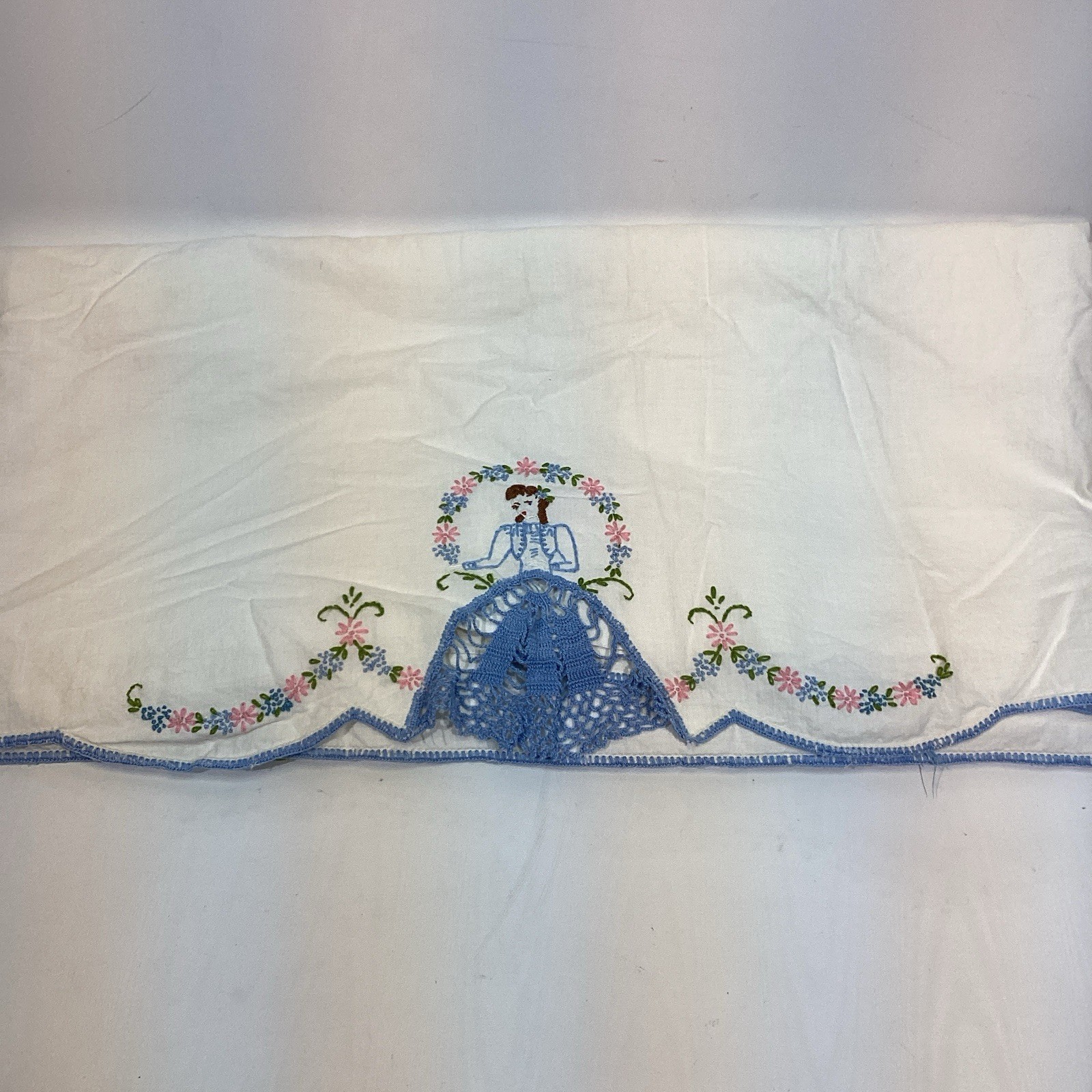 VTG 80X87 FLAT SHEET Embroidered Crocheted Southern Belle Lady All Cotton VTG 80X87 FLAT SHEET Embroidered Crocheted Southern Belle Lady All Cotton