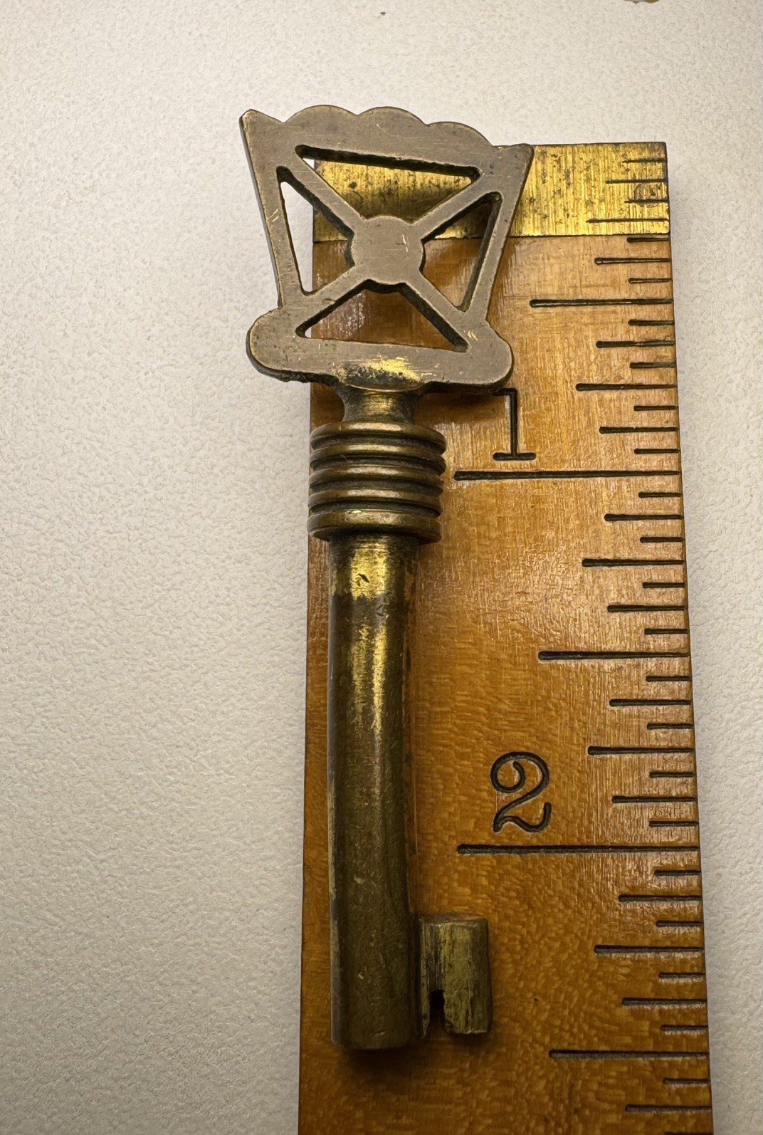 🌿 🗝️ vintage antique brass skeleton key hollow barrel lock opener