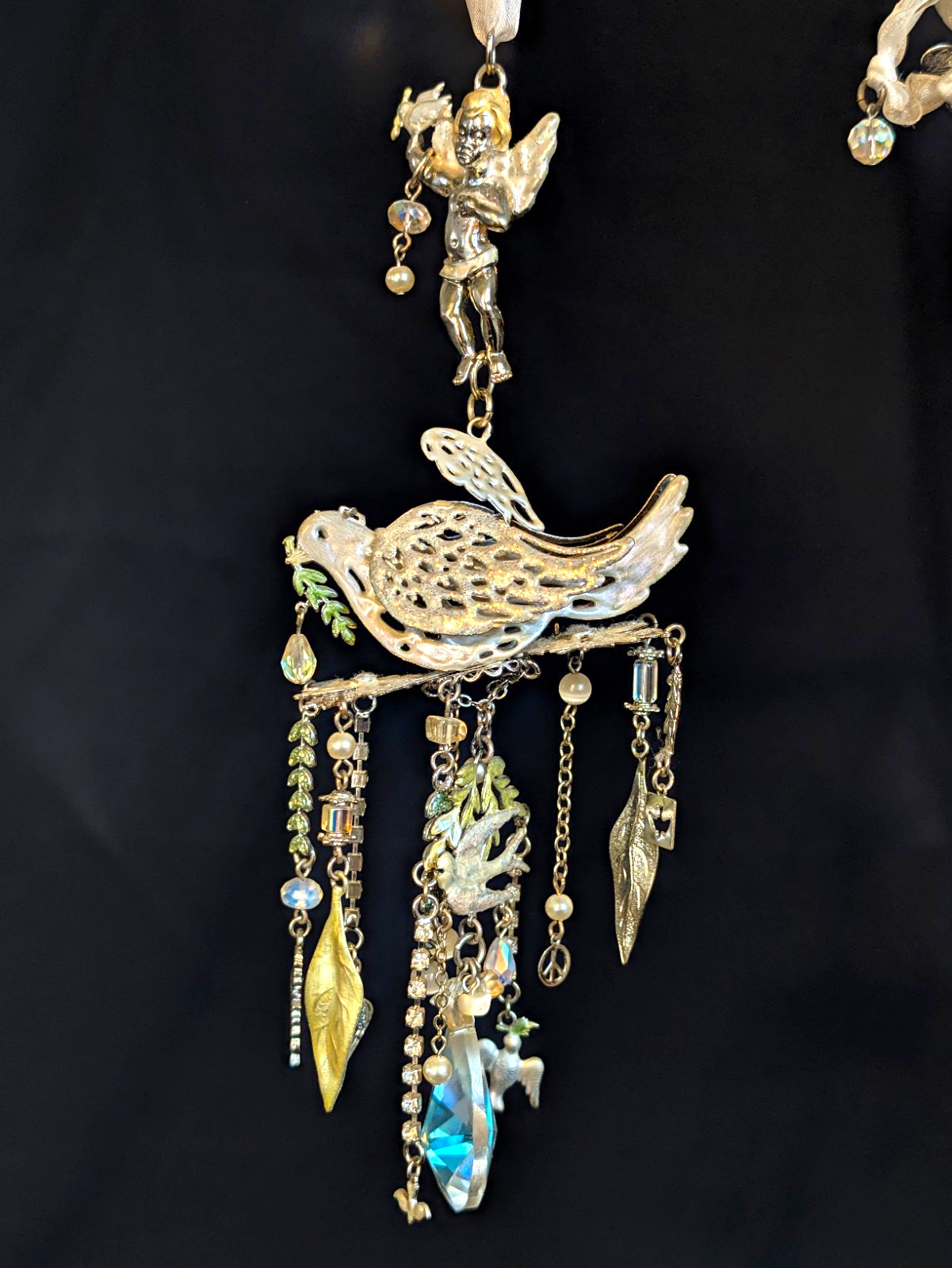 Dove Suncatcher Ornament Kirks Folly Angel Peace Crystal Silvertone