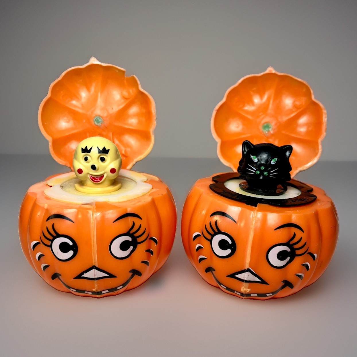 Two Vintage Fun World Halloween pop-up squeaker toys Pumpkin Ghost & Cat 