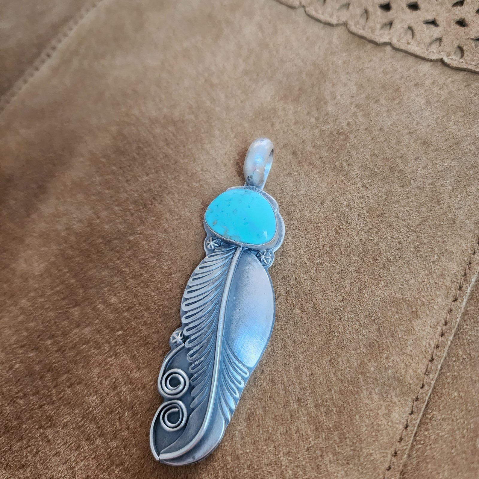 Navajo Handcrafted Turquoise and Sterling Silver Pendant; PD2018