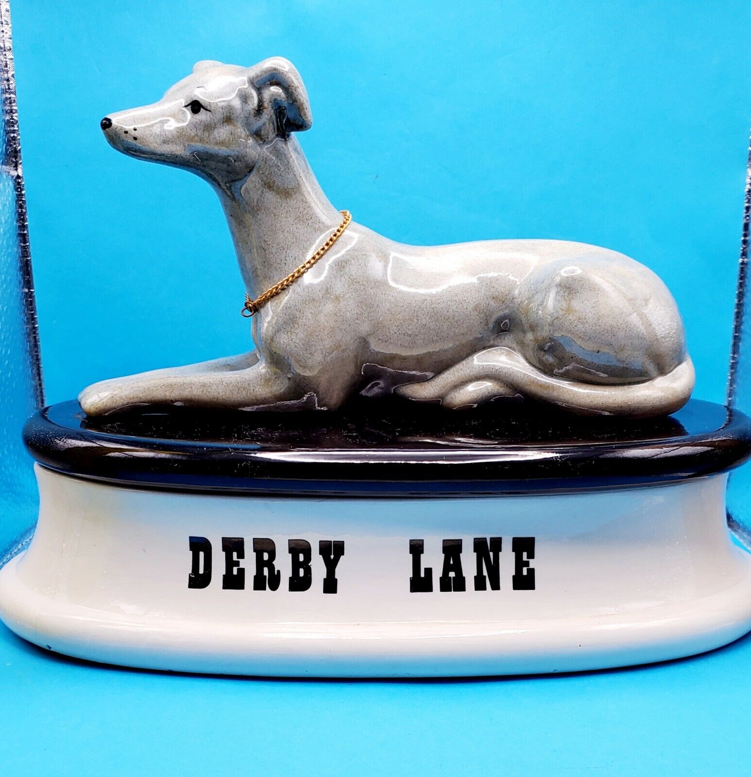 Rare & Vintage Derby Lane Dish w/ Dog Lid