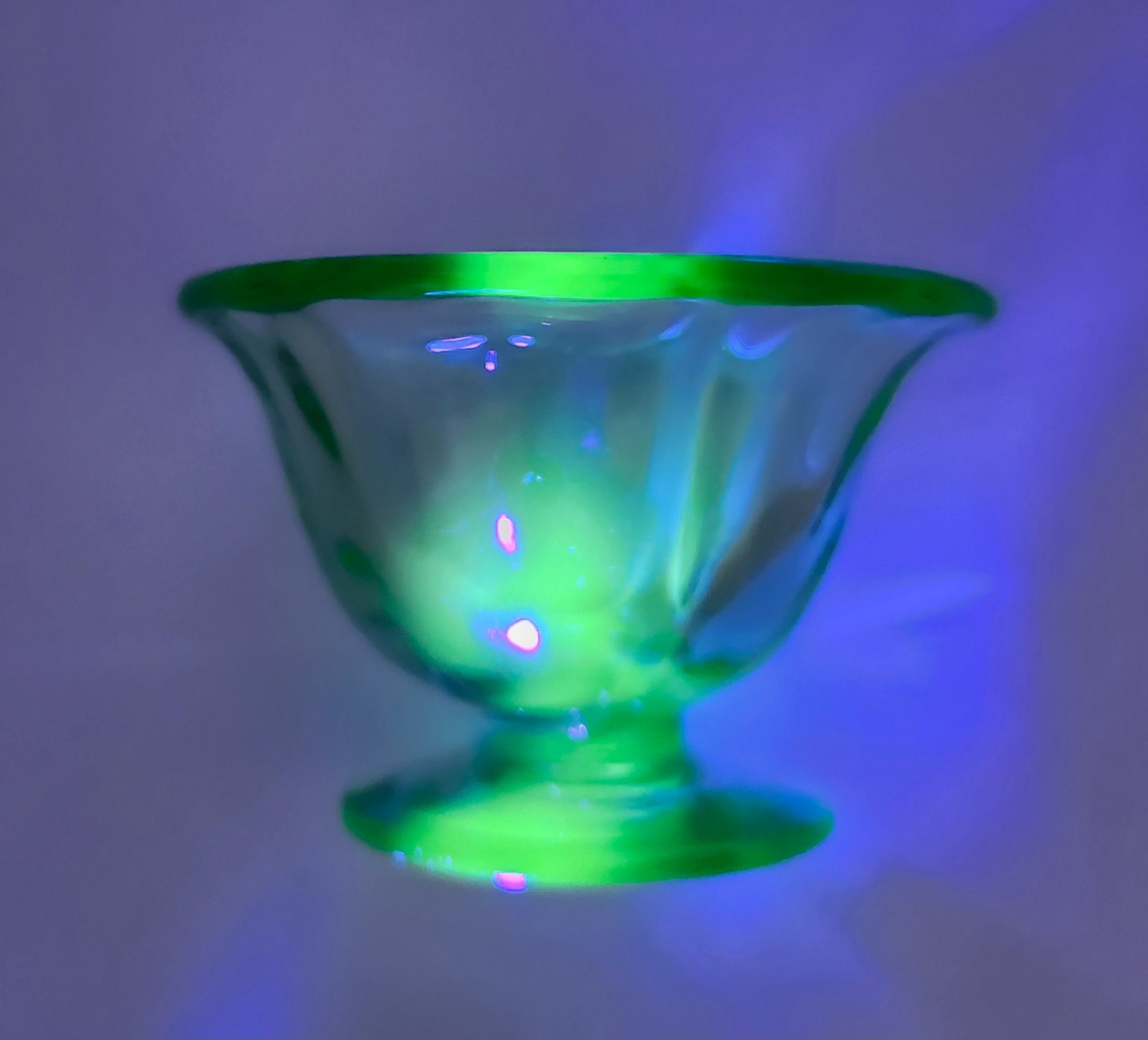 Vtg Rare Uranium Glass Salt Cellar Cup Fostoria Fairfax Nut Green Depression