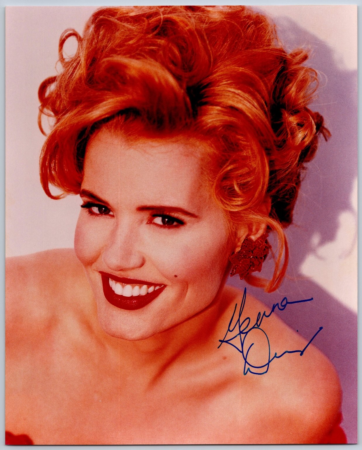 Geena Davis Autographed Photo 8x10 Actress Thelma & Louise Beetlejuice