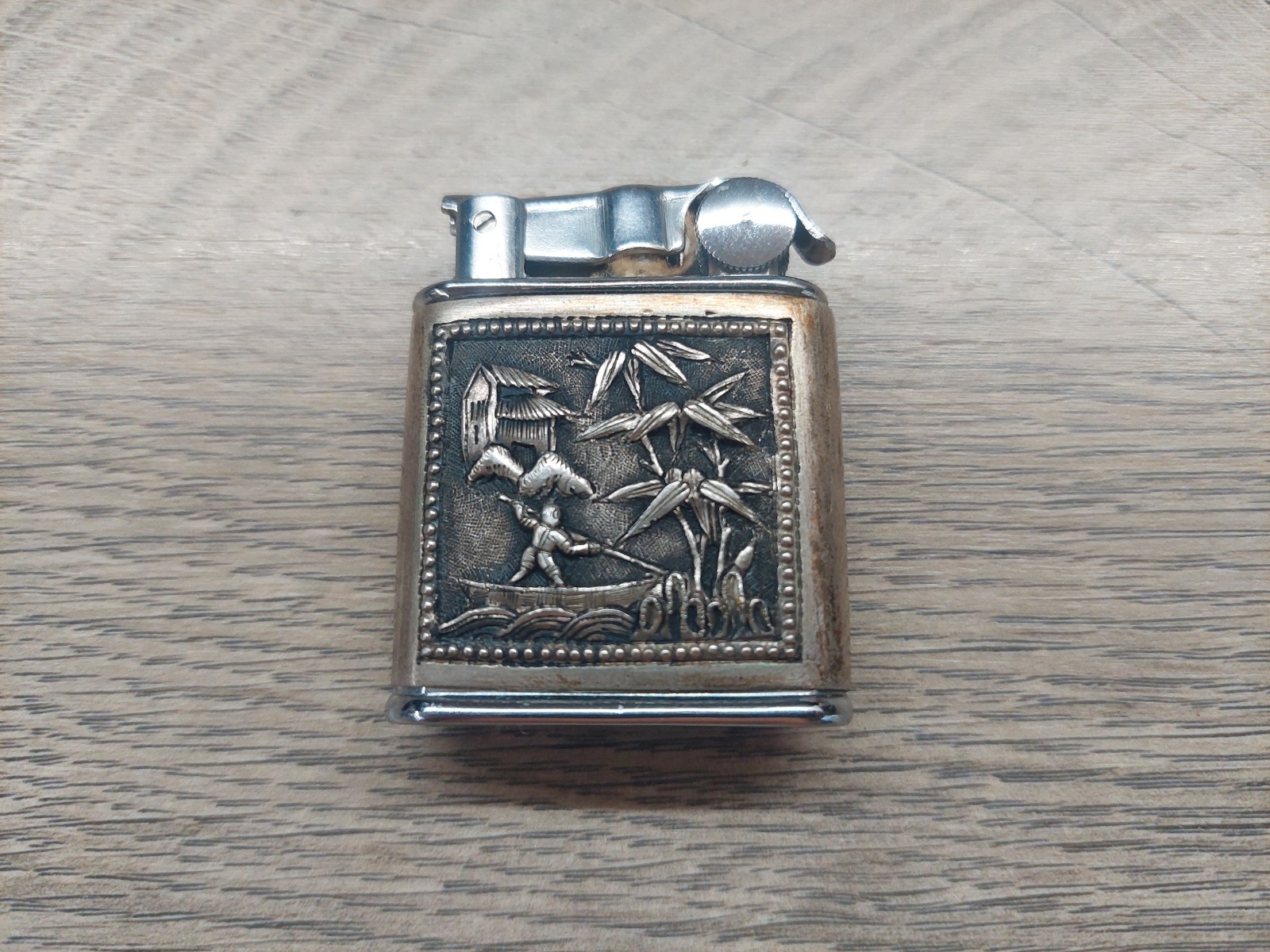 VTG RARE FRENCH NOVA MODELE DEPOSE LIFT ARM PETROL CIGARETTE LIGHTER c.1940s