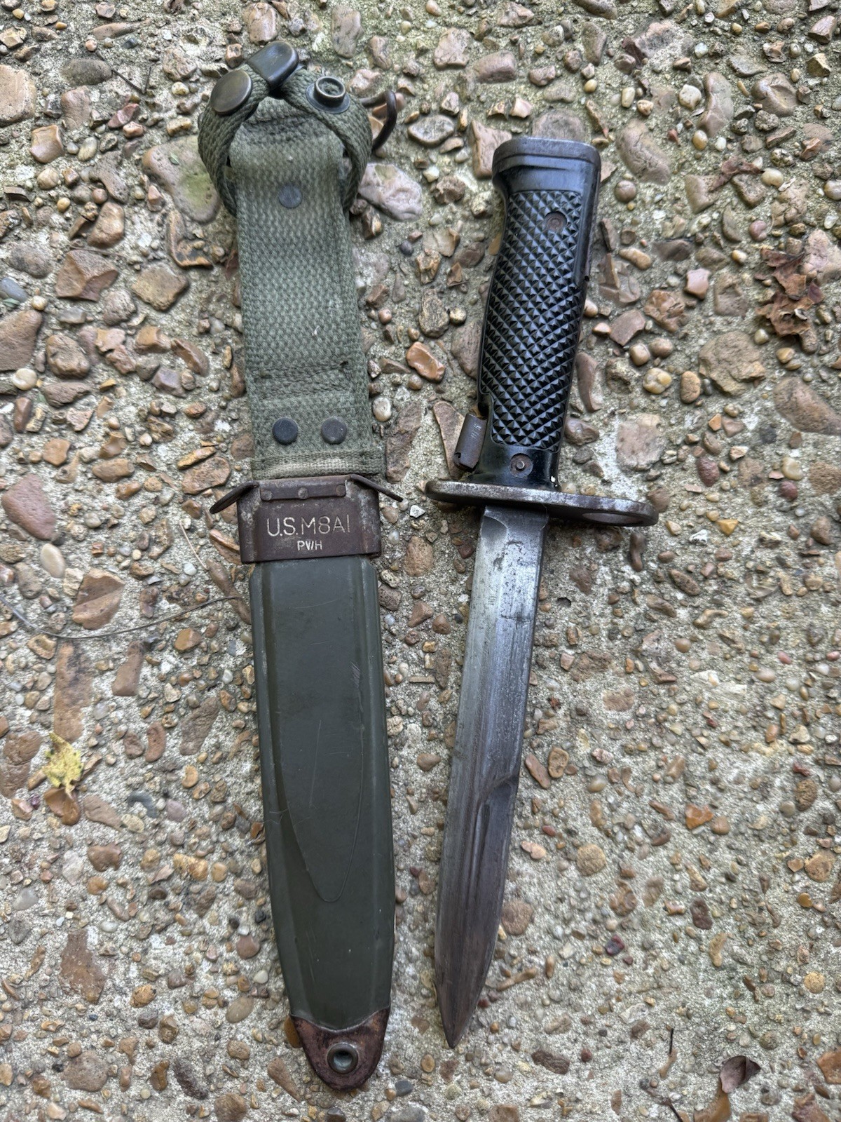 Vintage MILPAR COL M6 Bayonet w/ US M8A1 Scabbard Vietnam War Era