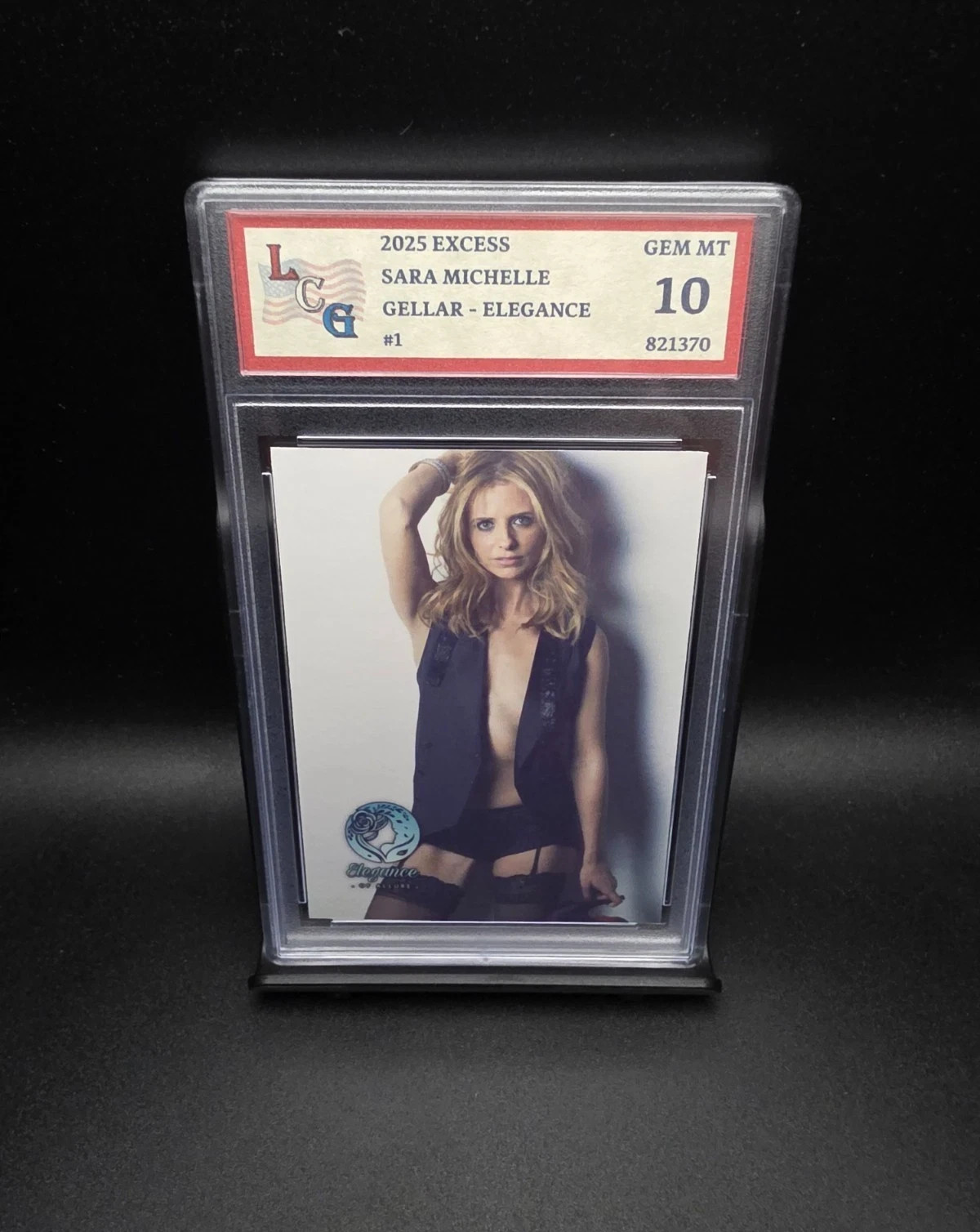 Sarah Michelle Gellar #1 Elegance Series LCG 10 Gem Mint eXcess Collectibles