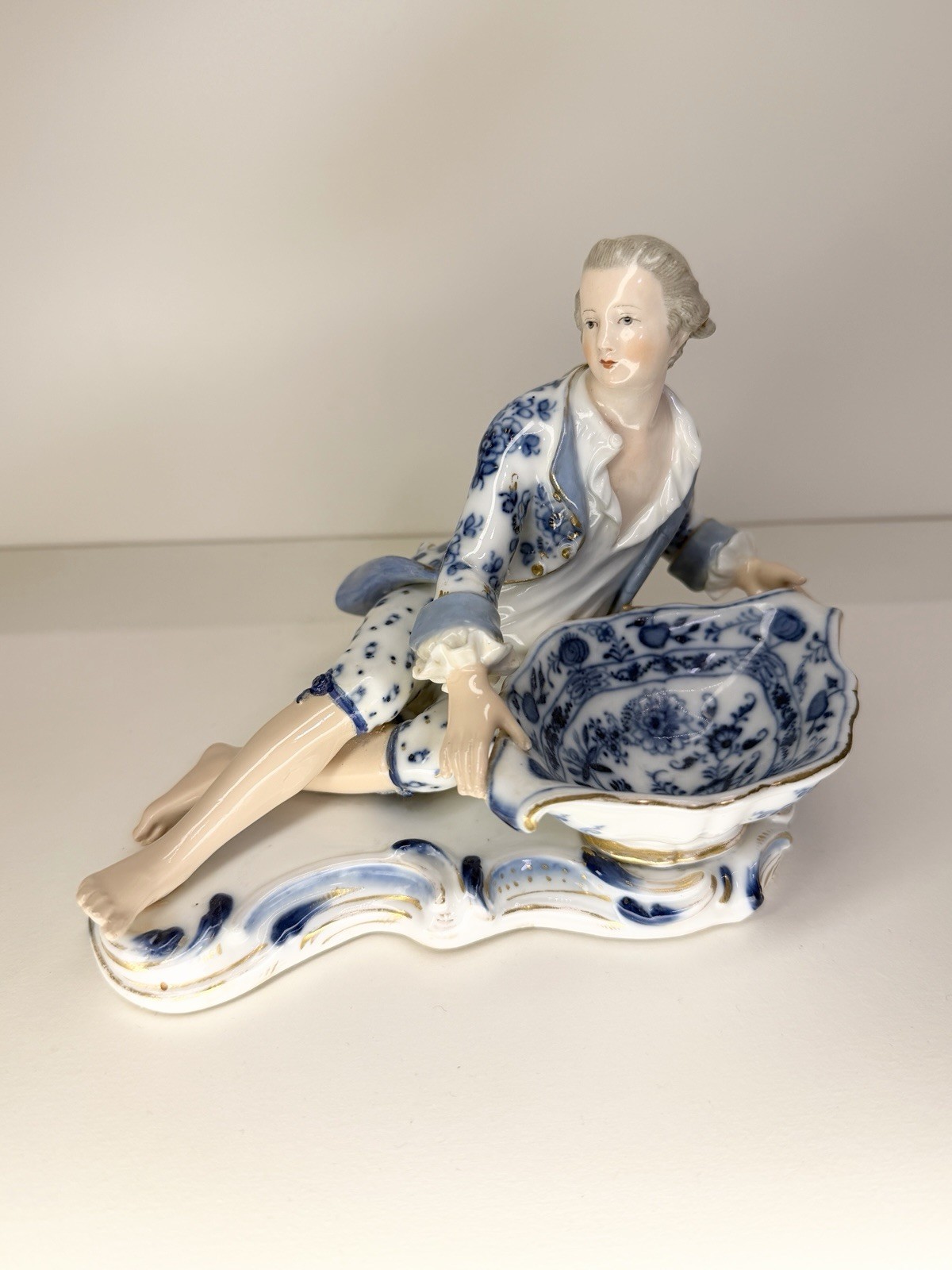 Antique Meissen Porcelain Blue Onion Sweet Meat Dish Bowl Table Centerpiece