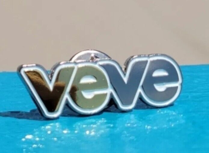 Veve Gold Logo Lapel Pin