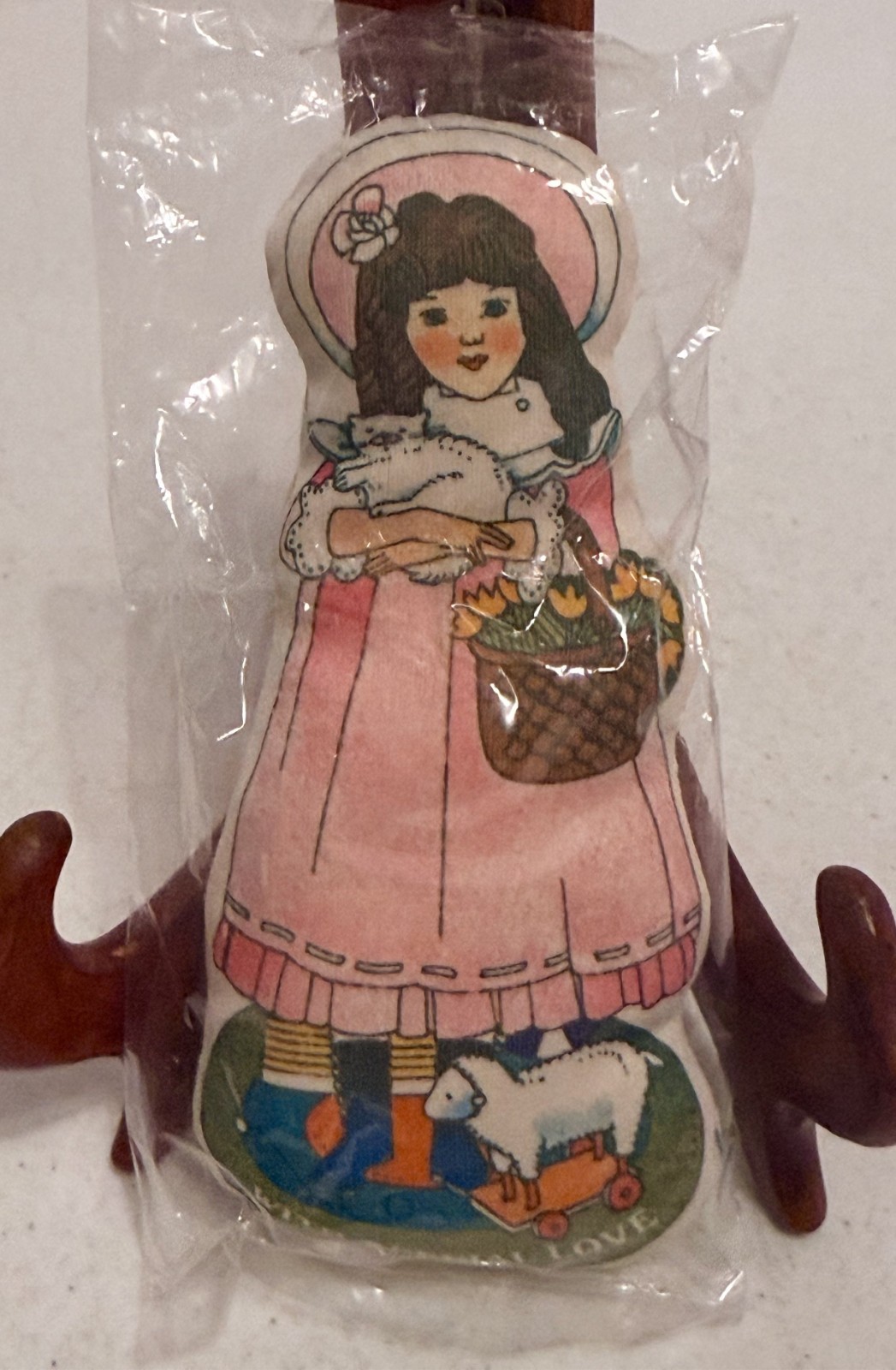 Vintage 1985 80s AVON Little Girl SPECIAL LOVE SACHET