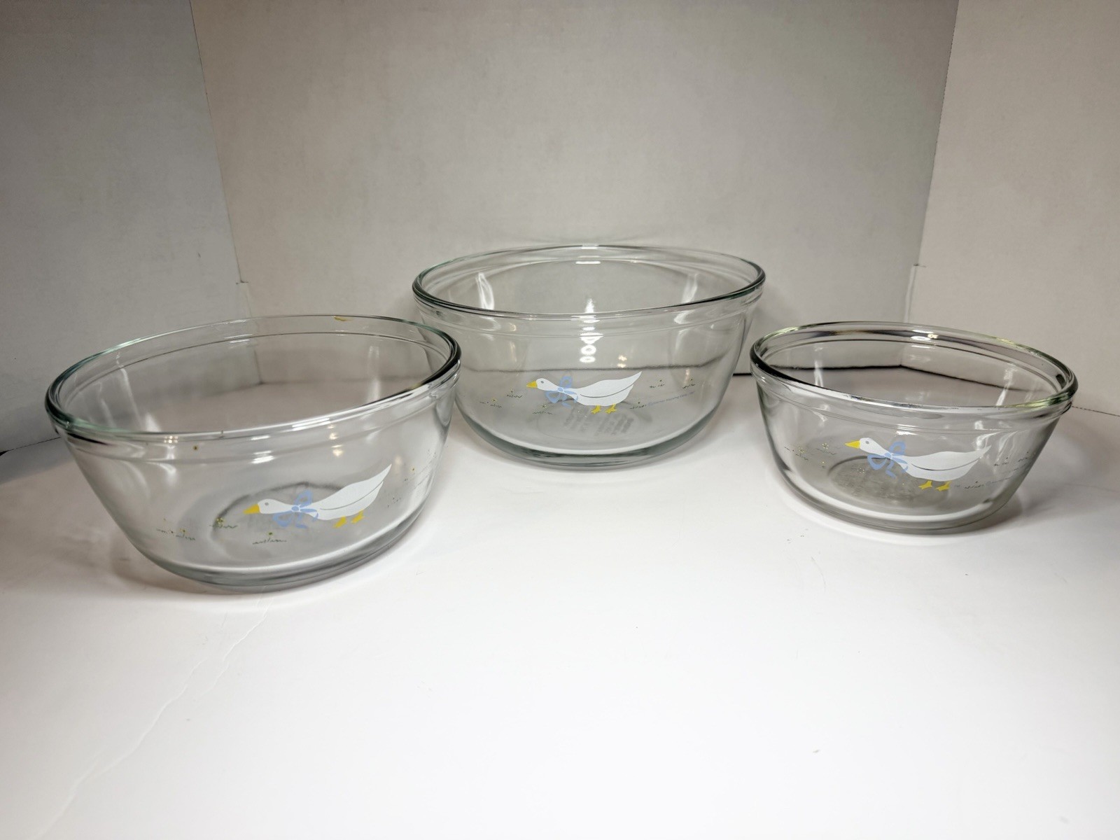 1987 ANCHOR HOCKING Country Goose Blue Ribbon MIXING BOWLS SET OF 3 2.5 1.5 1 QT