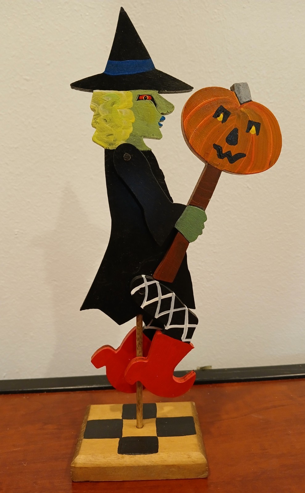 Nancy Thomas Handmade Folk Art Witch Moving Arms & Legs Signed 2009 8.75\