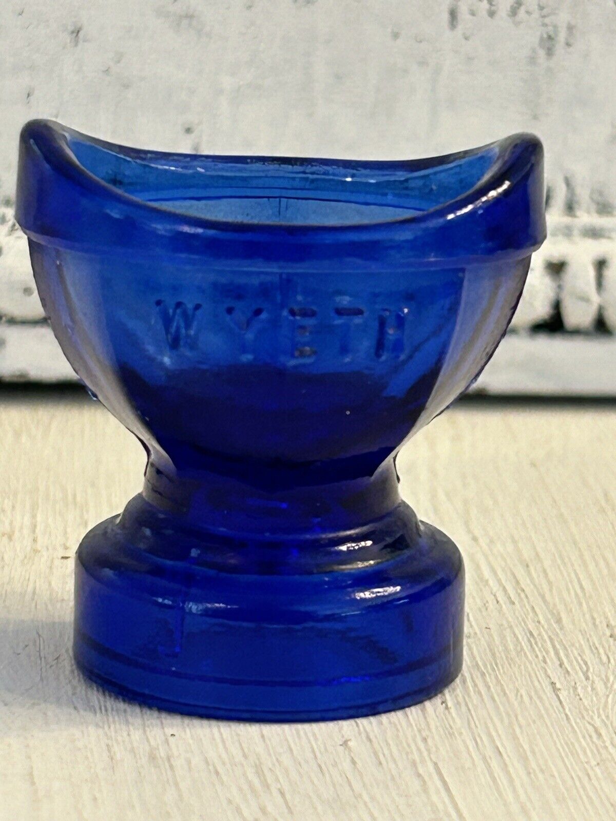 Vintage Wyeth Cobalt Blue Glass Eye Bath Wash Cup 