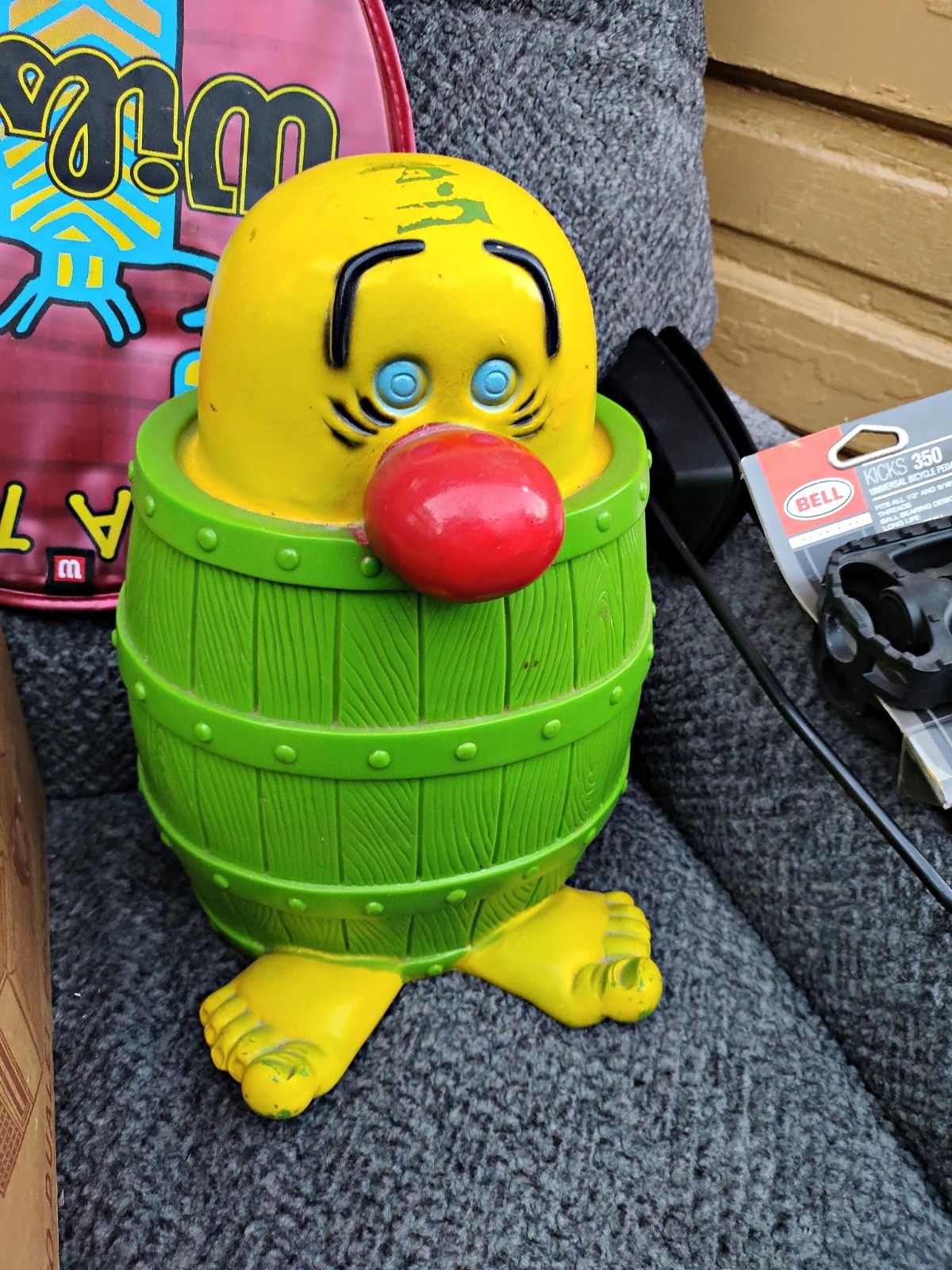Vintage New York Vinyl Bank 1971 Kilroy PeekA Boo Barrel Rare 