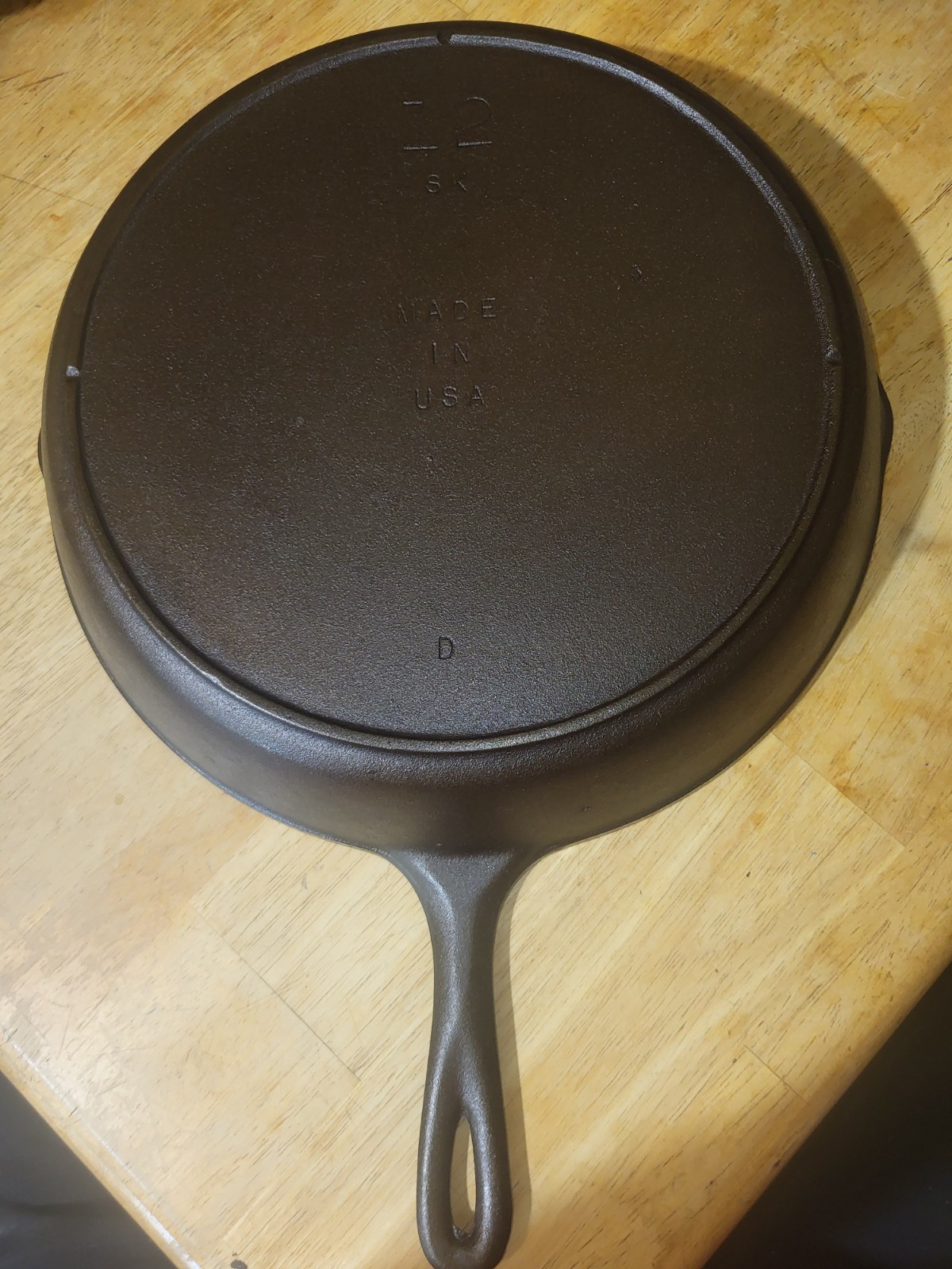 No 12 3 Notch LODGE SK with Heat Ring. Fully Restored Very Good Condition