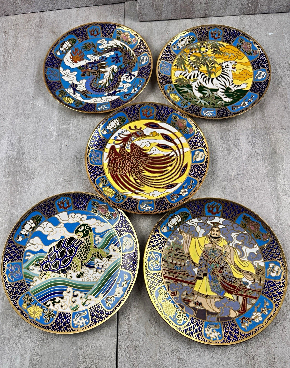 The Hamilton Collection Chinese Symbols Universe 5pc Cloisonne Limited Plates