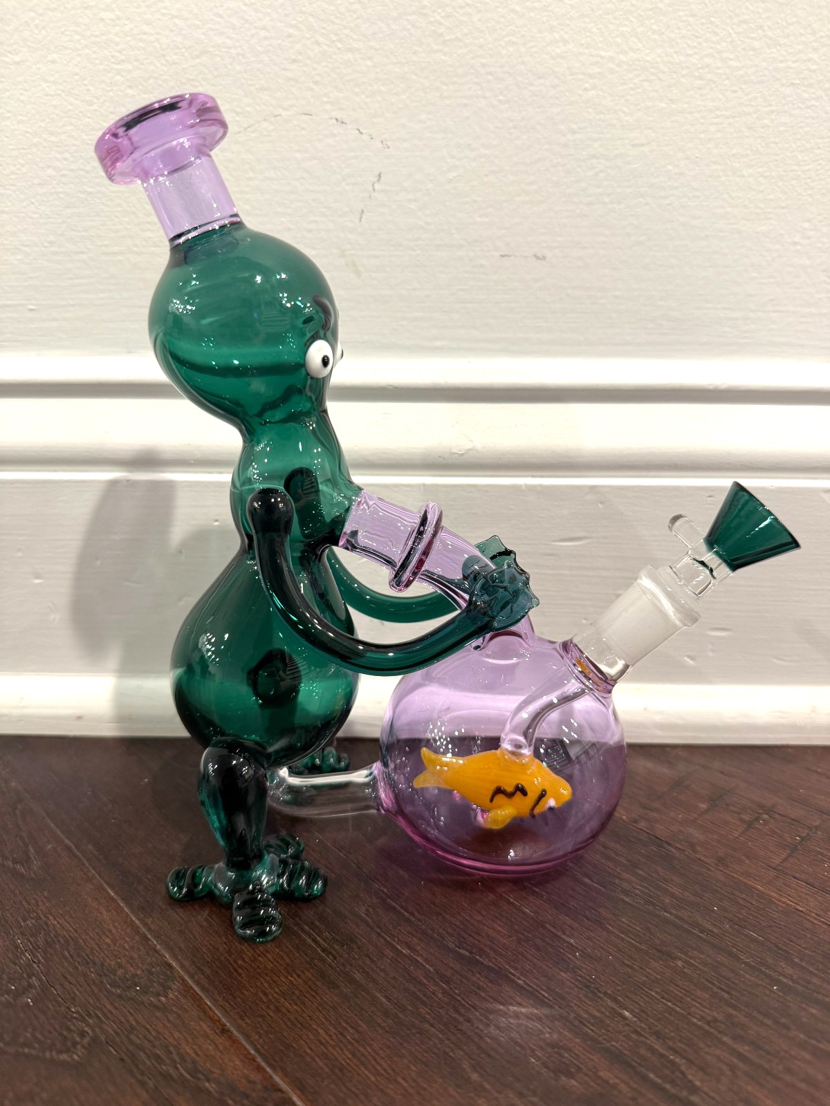 7.5” Premium Glass Water Pipe Art Alien Fish Bowl Inline Perc 14mm