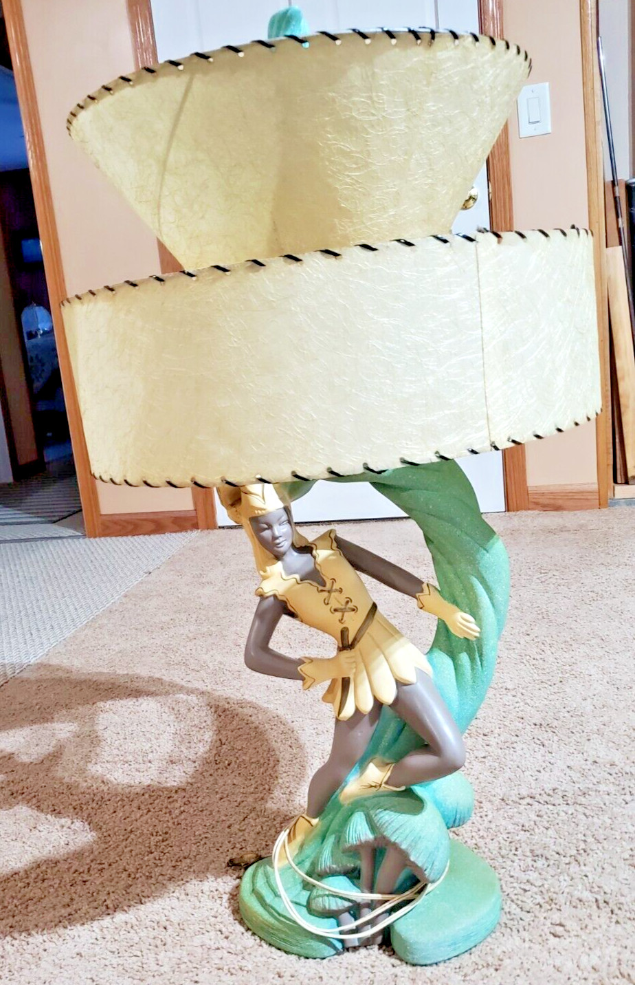 Vintage Peter Pan Robin Hood Plaster Lamp Colonial Arts Mid Century