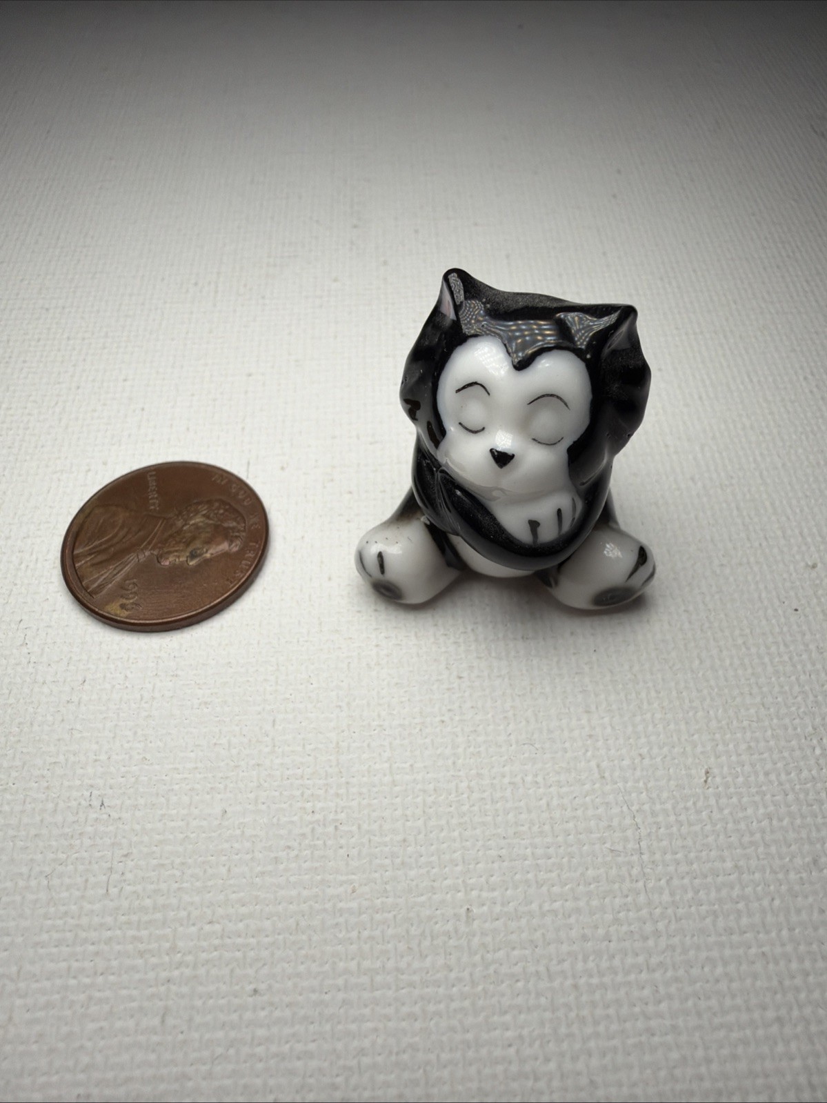 Bug House Figaro Black & White Tuxedo Cat Miniature Figurine