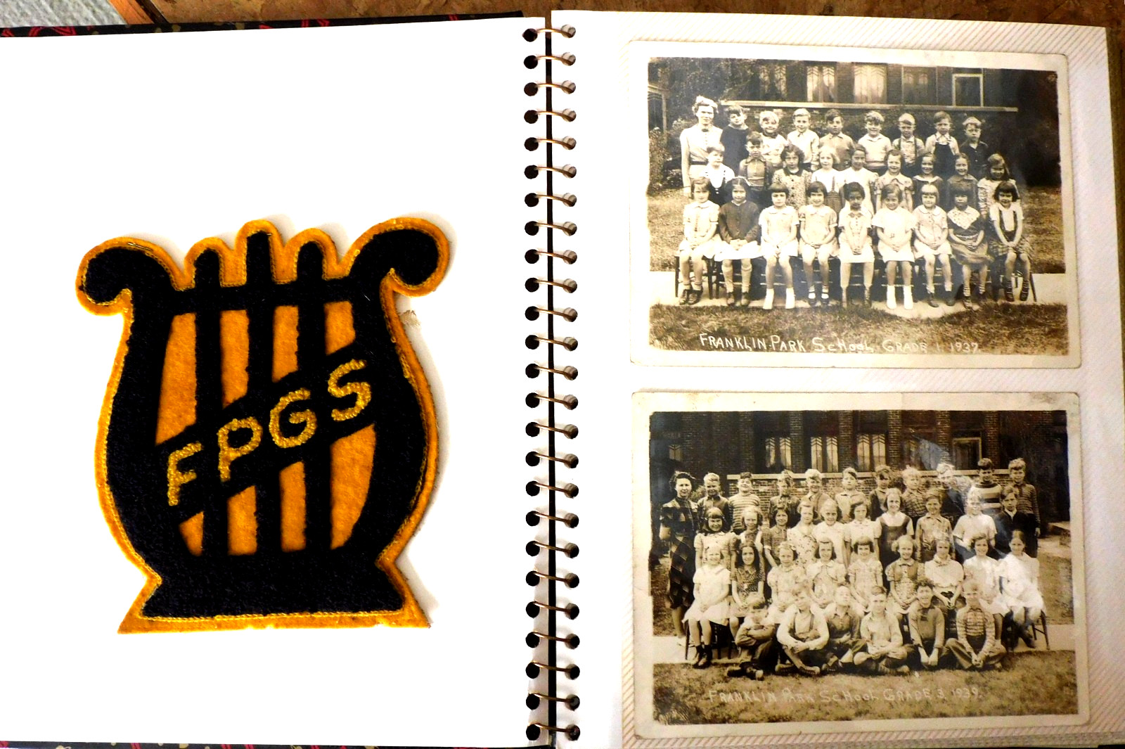 Album Franklin Park IL 1930s-40s Grade School Class Photos PLUS Chenille Letter