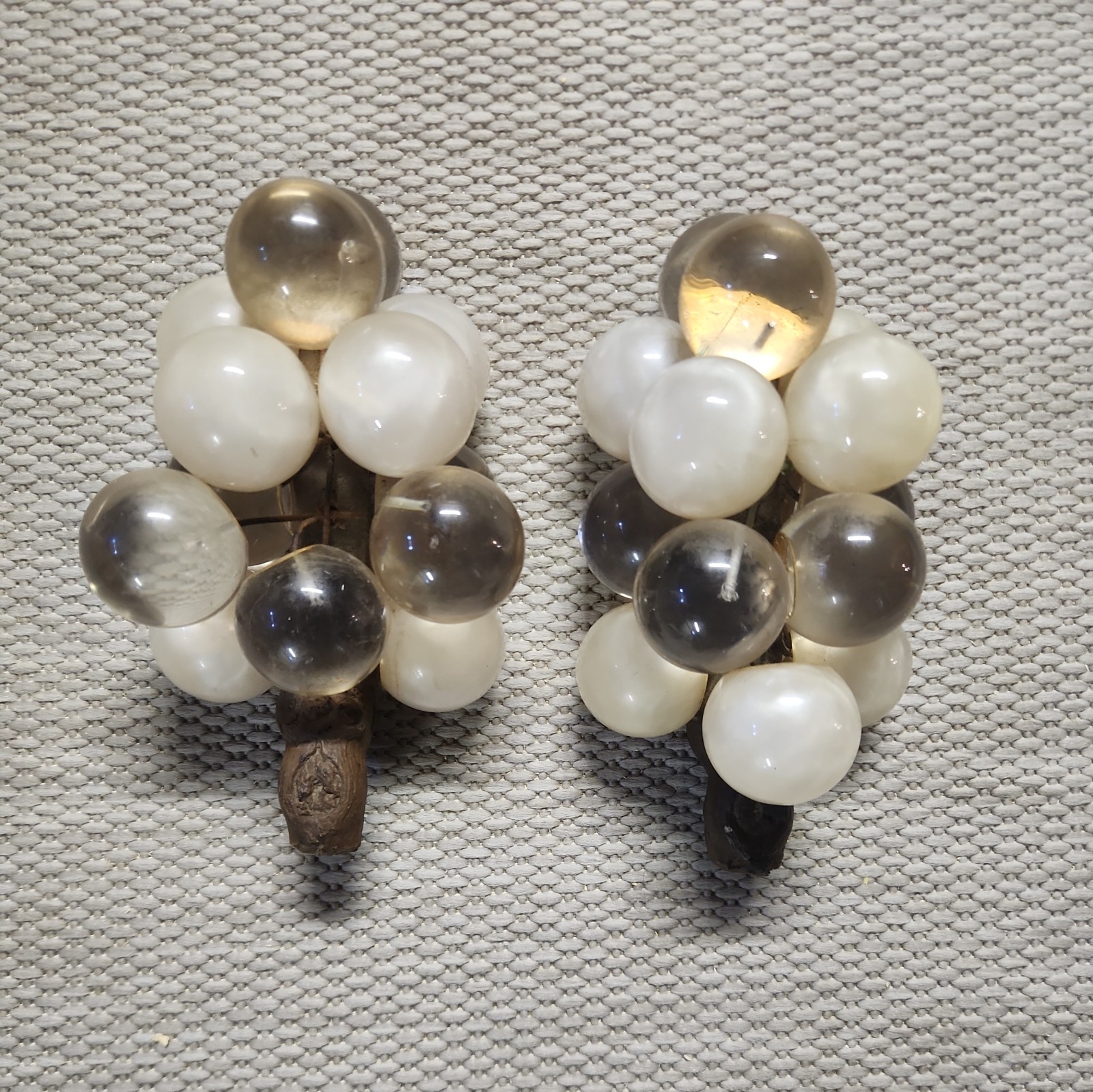 SET OF 2 Vintage Mid Century 60s Clear Frosted Lucite Acrylic Grape Cluster MCM SET OF 2 Vintage Mid Century 60s Clear Frosted Lucite Acrylic Grape Cluster MCM