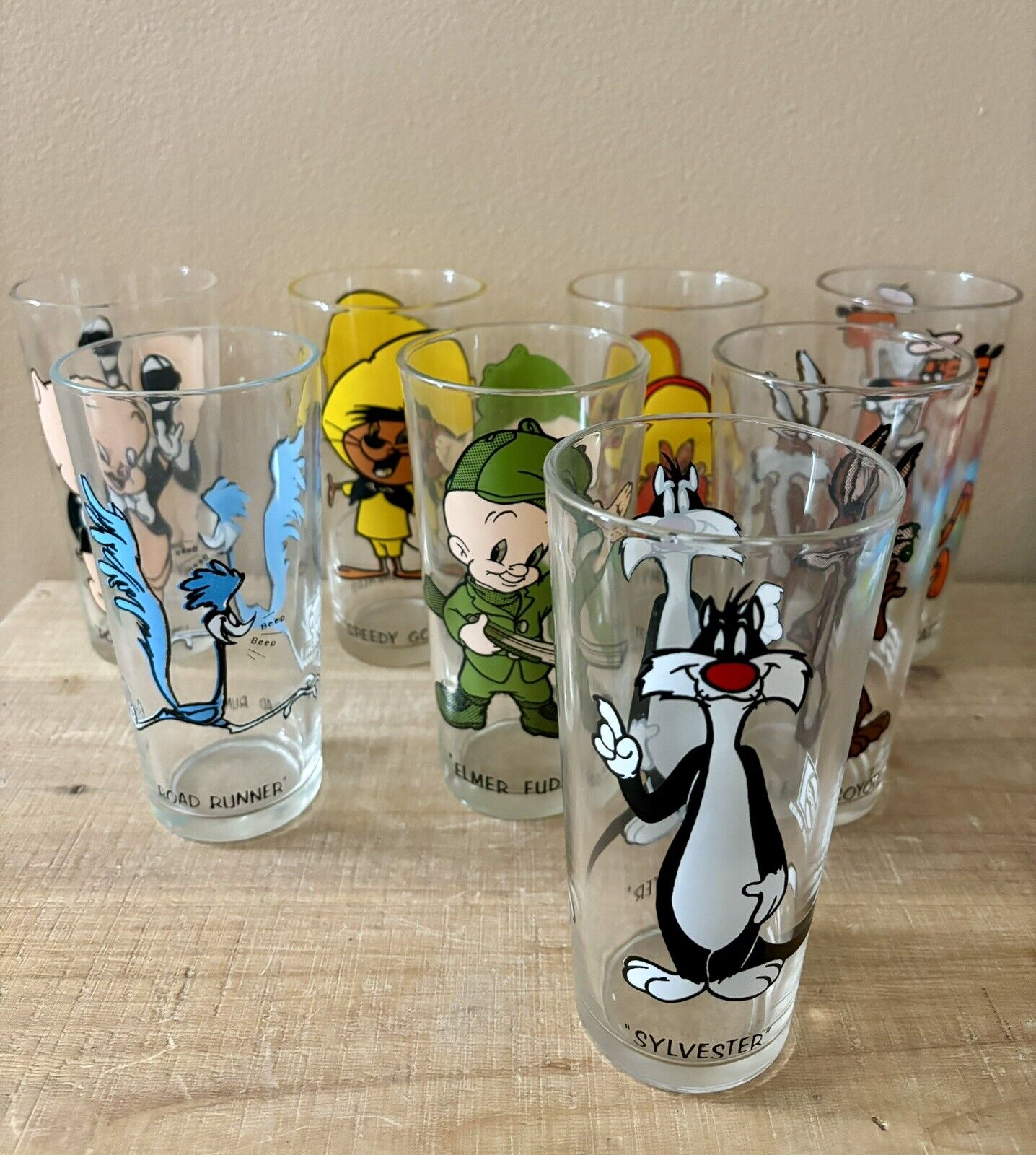 Vintage Warner Bros Looney Tunes Pepsi Collector Series Glasses 8-Piece