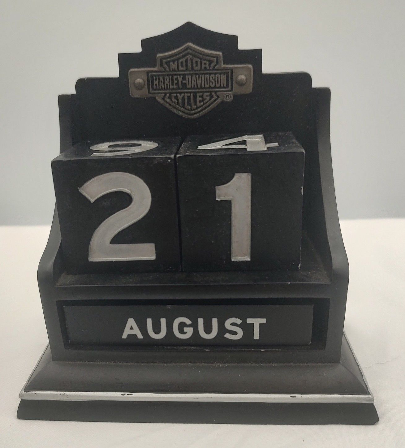 Harley Davidson Perpetual Calendar Hallmark 2003 Desk Office