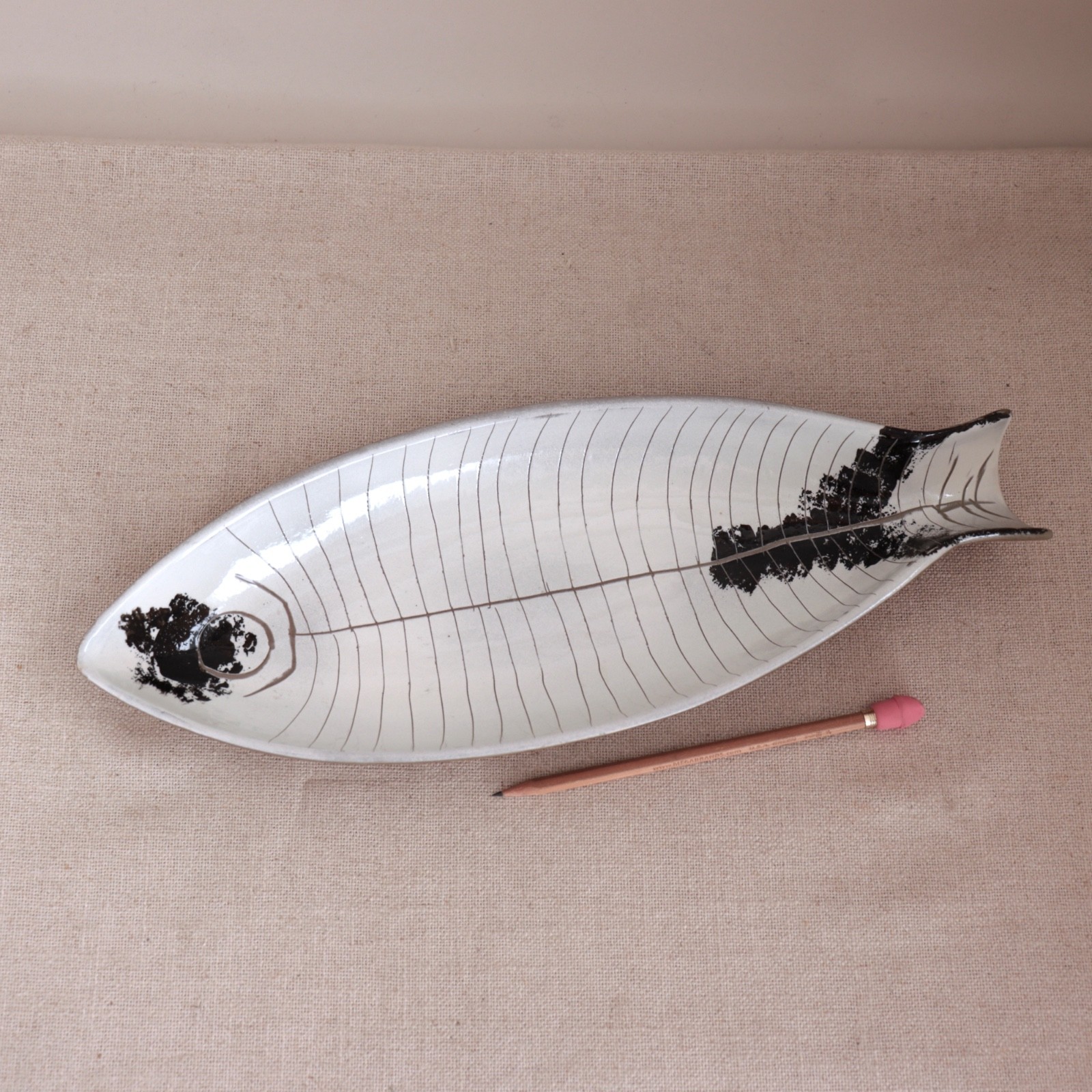 Lagardo Tackett Kenji Fujita Fish Platter Studio Pottery Sgraffito Bowl MCM Vtg