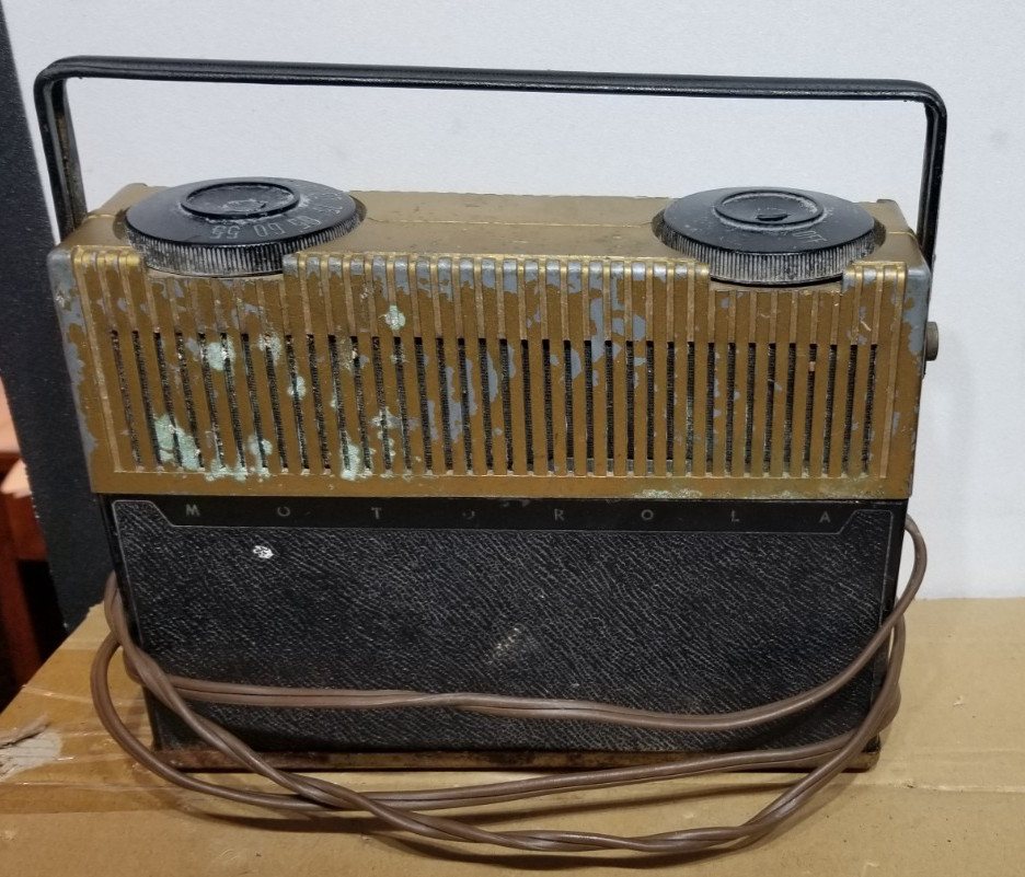 Vintage Antique 1950s Motorola 52B5 Portable - No power - As is
