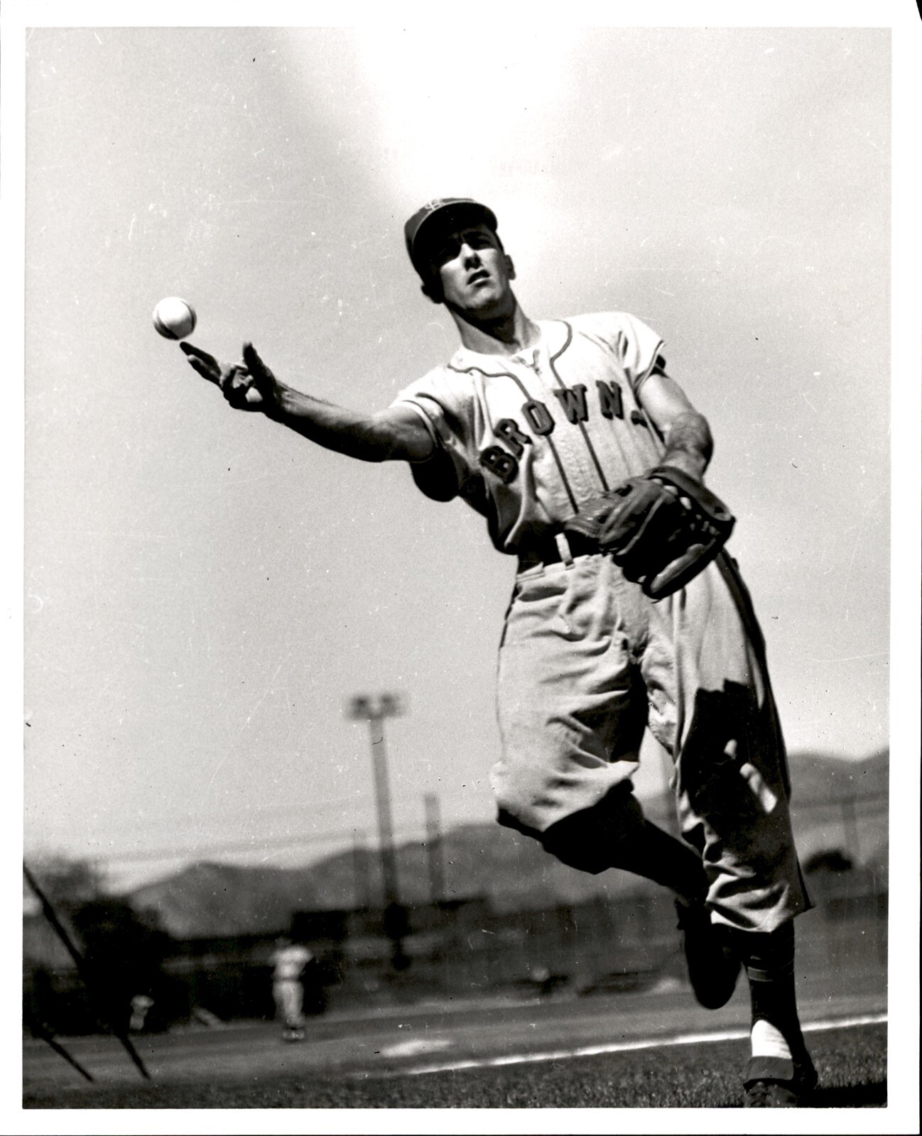 PF5 2nd Gen Restrike Photo BOBBY YOUNG 1951-1955 ST LOUIS BROWNS SECOND BASEMAN PF5 2nd Gen Restrike Photo BOBBY YOUNG 1951-1955 ST LOUIS BROWNS SECOND BASEMAN
