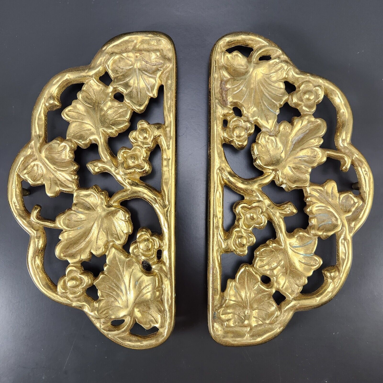 2 Piece Trivet Set Vintage Brass Harvin VM 3803 gold botanical floral branch