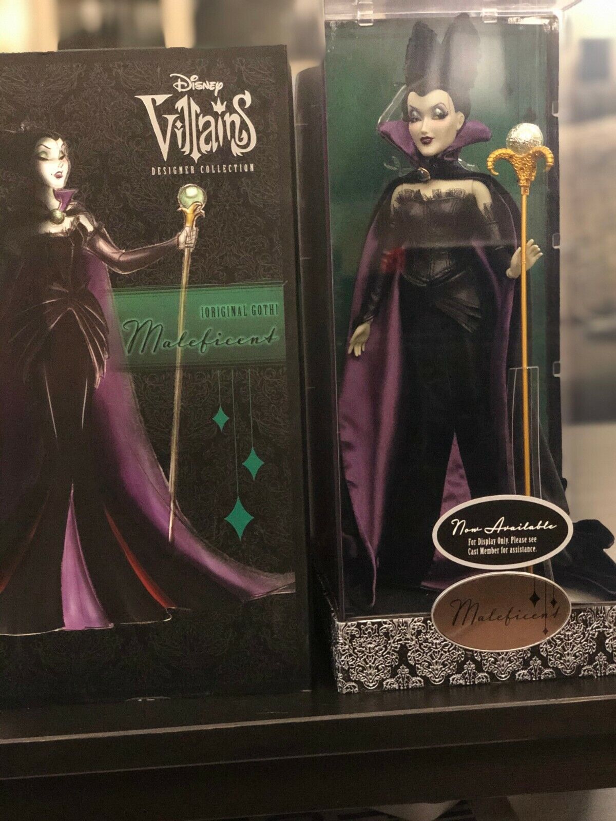 Disney Store Villain\'s Designer Doll Collection Maleficent Display Model