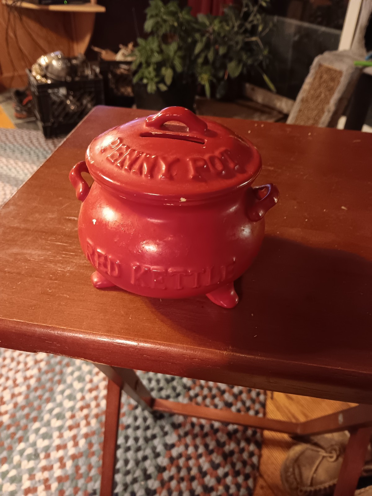 Vintage Red Kettle Penny Pot Bank.    1580