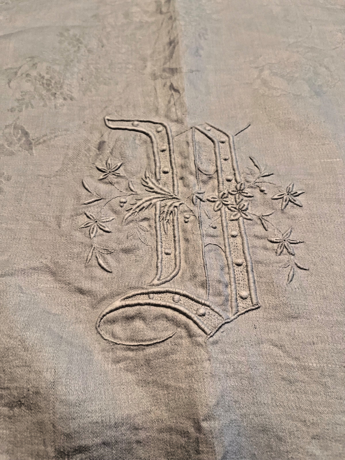 Beautiful Vintage White Floral Damask Linen Square Tablecloth w/Monogram 74x74
