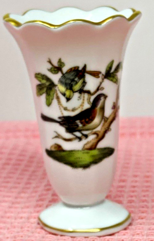 Herend Hand Painted Bird &Butterfly Miniature Porcelain fluted vase gold Trim