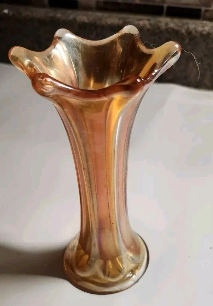 VINTAGE AMBER IMPERIAL MORNING GLORY VASE Carnival Glass Thin Rib Rise Marigold 