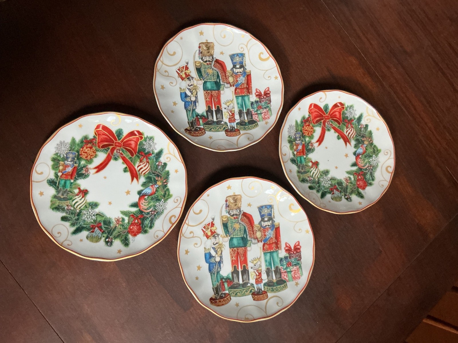 William Sonoma T’was The Night Before Christmas Wreath Nutcracker Salad Set