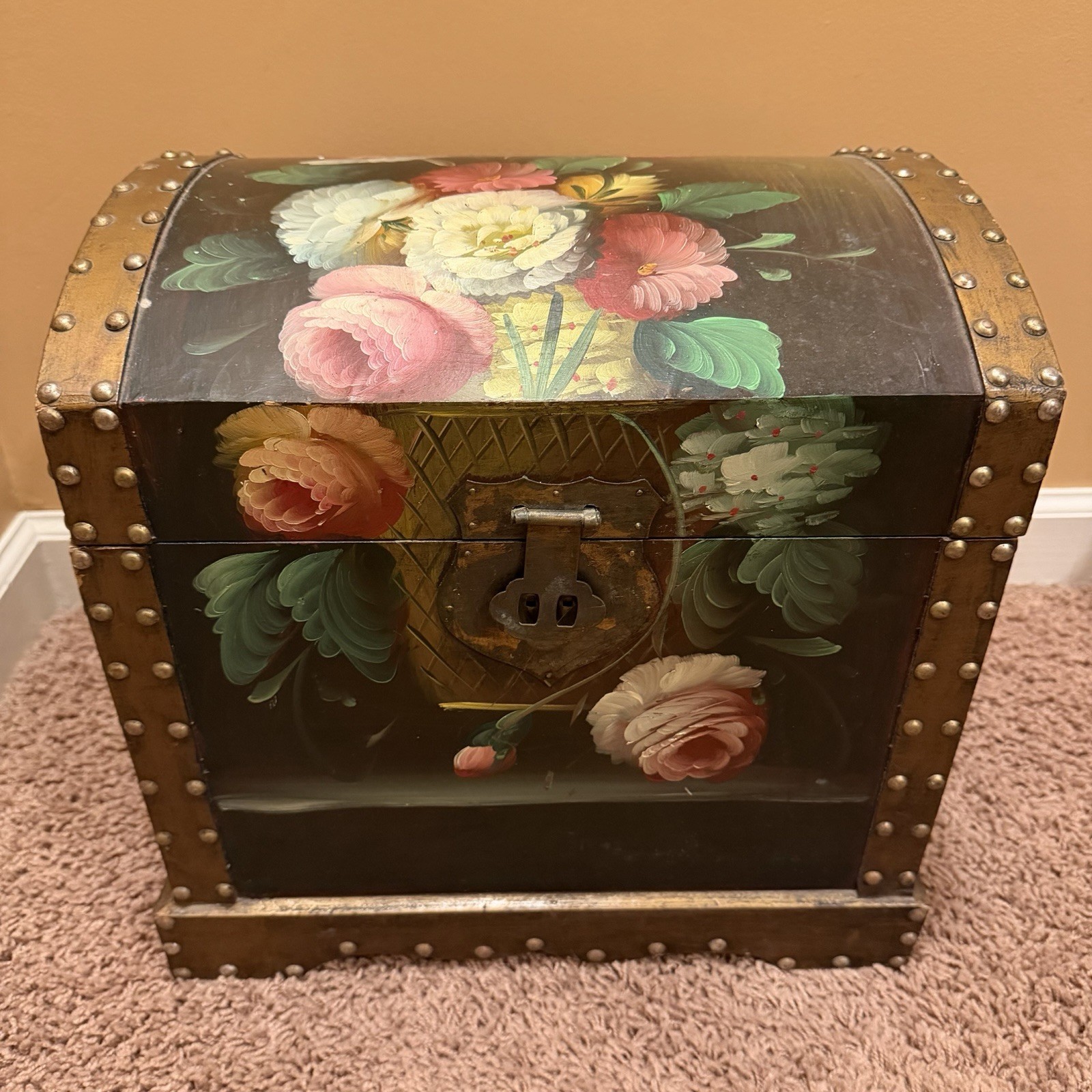 VTG 1950s Hand Painted Folk Art Wooden Dome Chest Black Pink Rose Floral Design