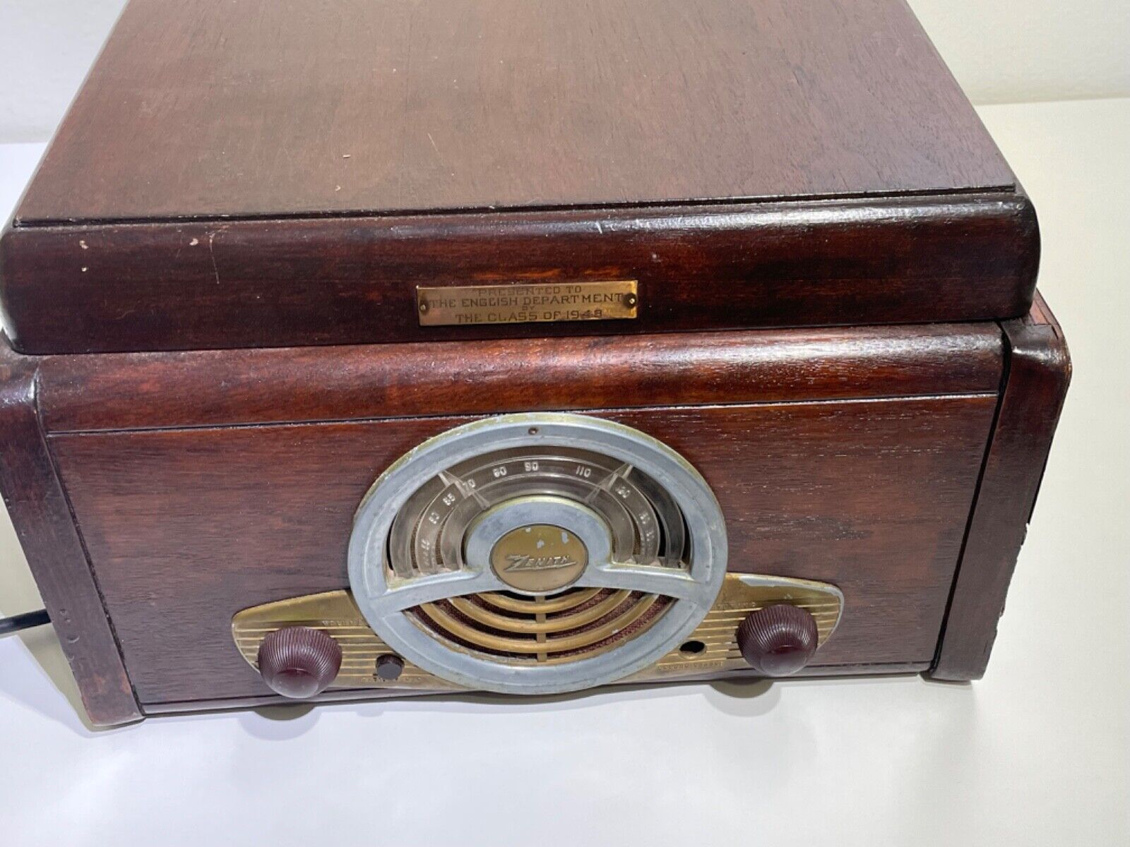 Vintage Zenith Model 6R886 Tube Radio Phonograph Combo | Sold AS-IS | Parts Only