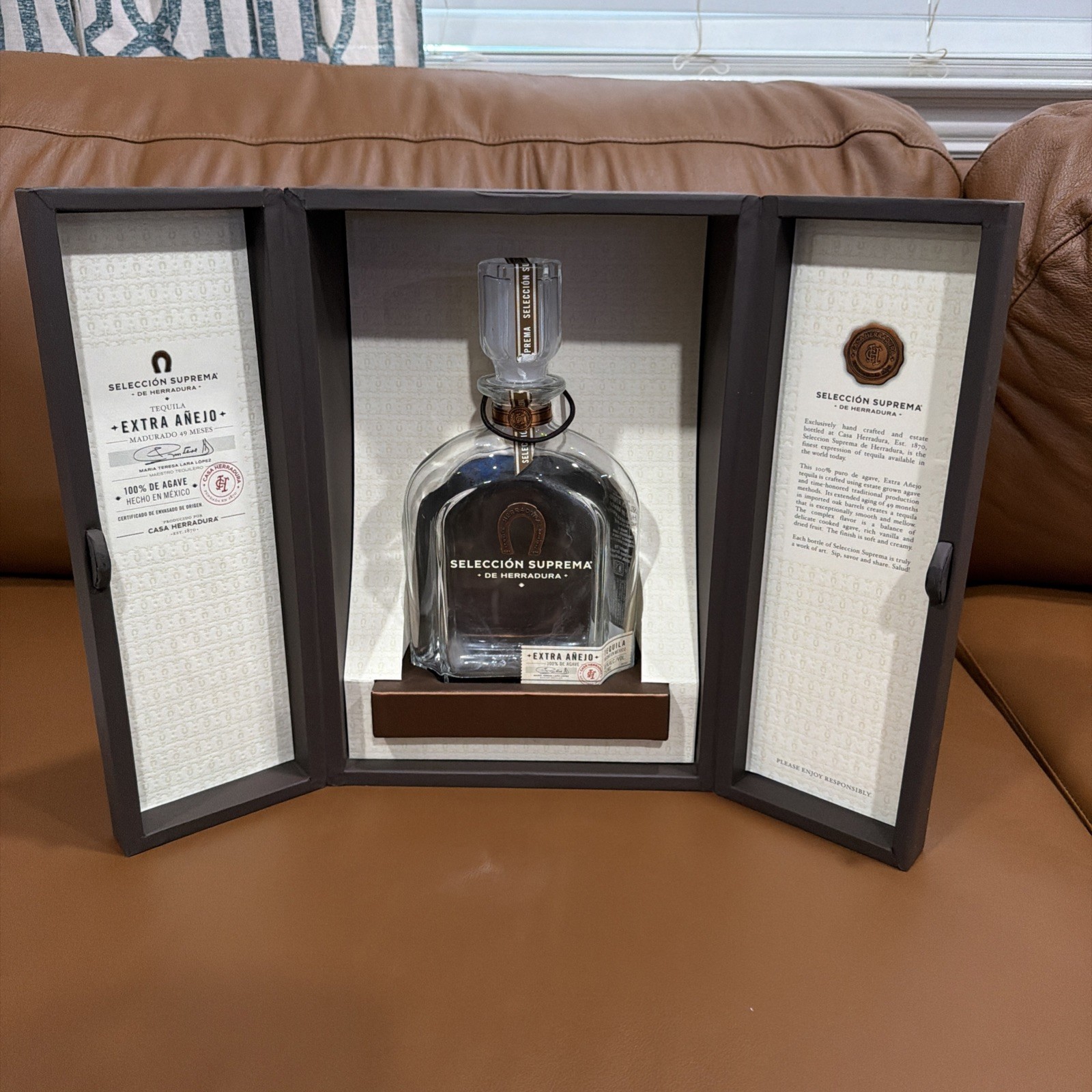 Selección Suprema de Herradura Tequila Empty BOTTLE and DISPLAY BOX…Rare Set