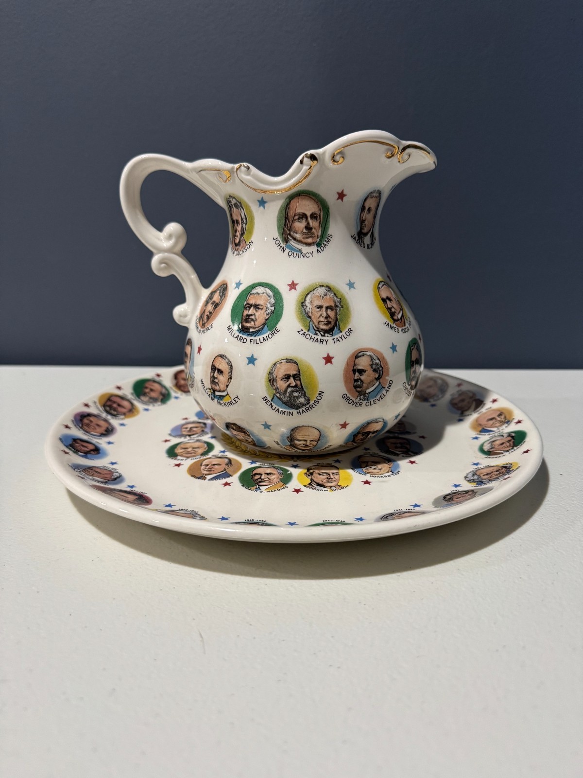 Set of Chadwick Miller U.S. Presidents Ceramic Pitcher and 10\