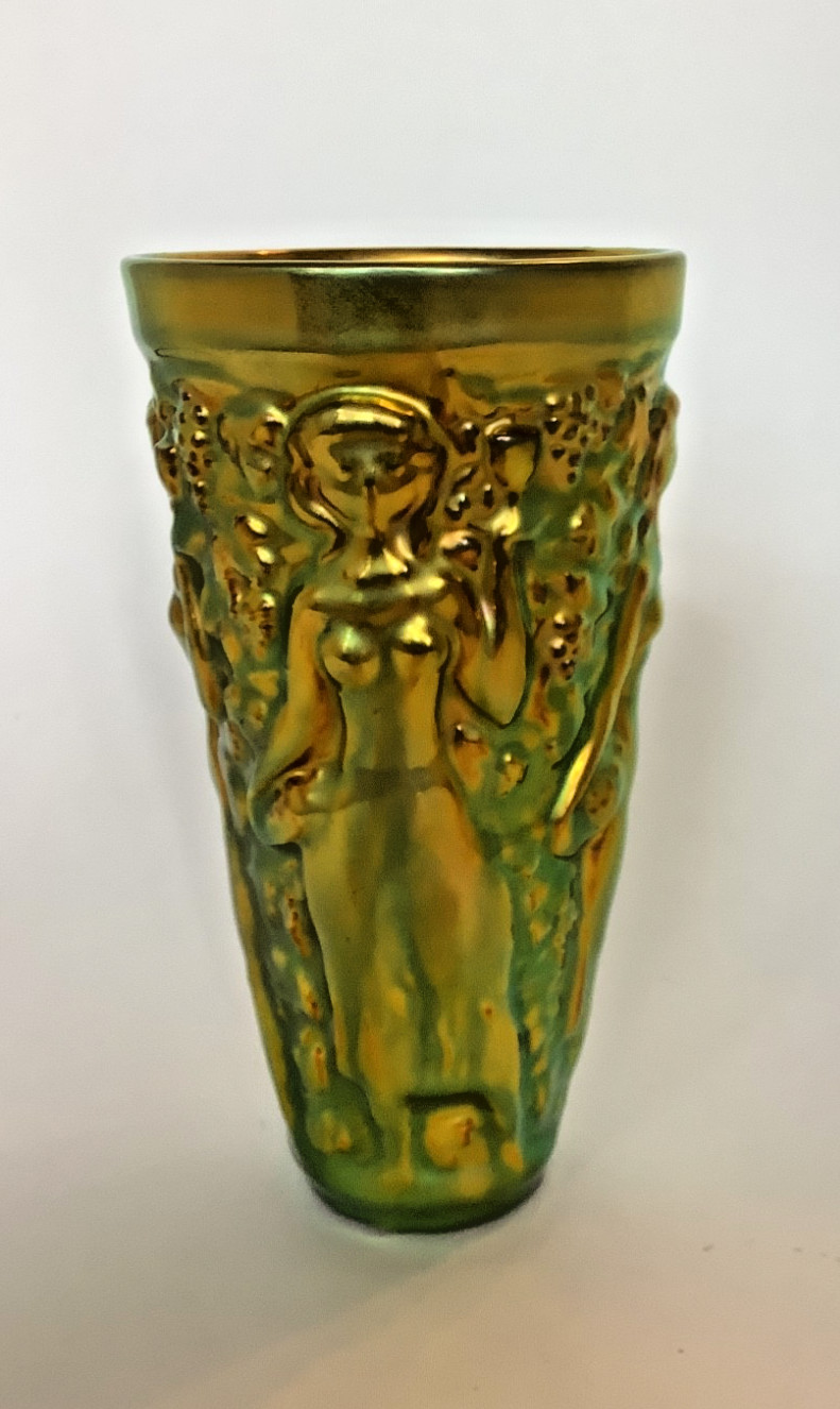 Vintage ZSOLNAY EOSIN Porcelain Goblet Cup Vase, Grape Harvesters, Mint Vintage ZSOLNAY EOSIN Porcelain Goblet Cup Vase, Grape Harvesters, Mint
