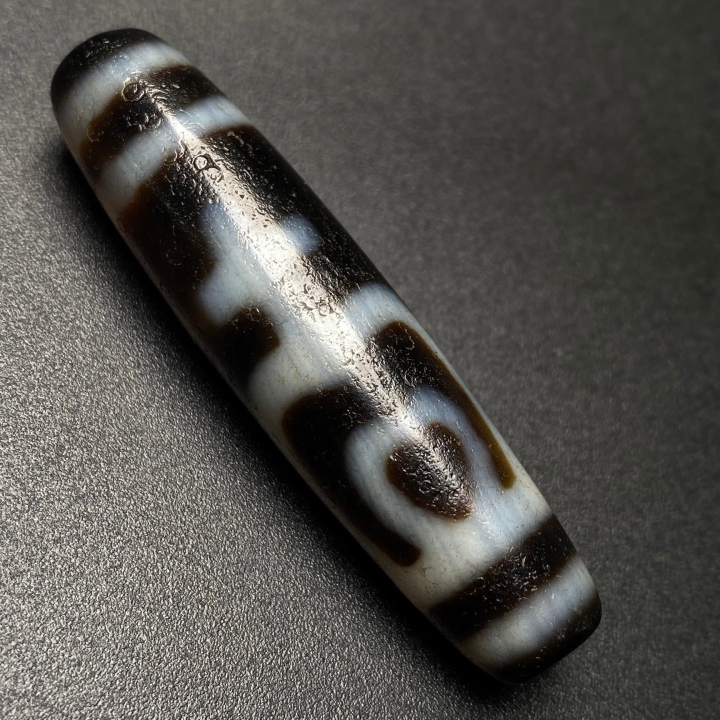Rare Tibetan Buddhism Agate Aquarius Totem Dzi Bead Amulet Necklace Pendant G817