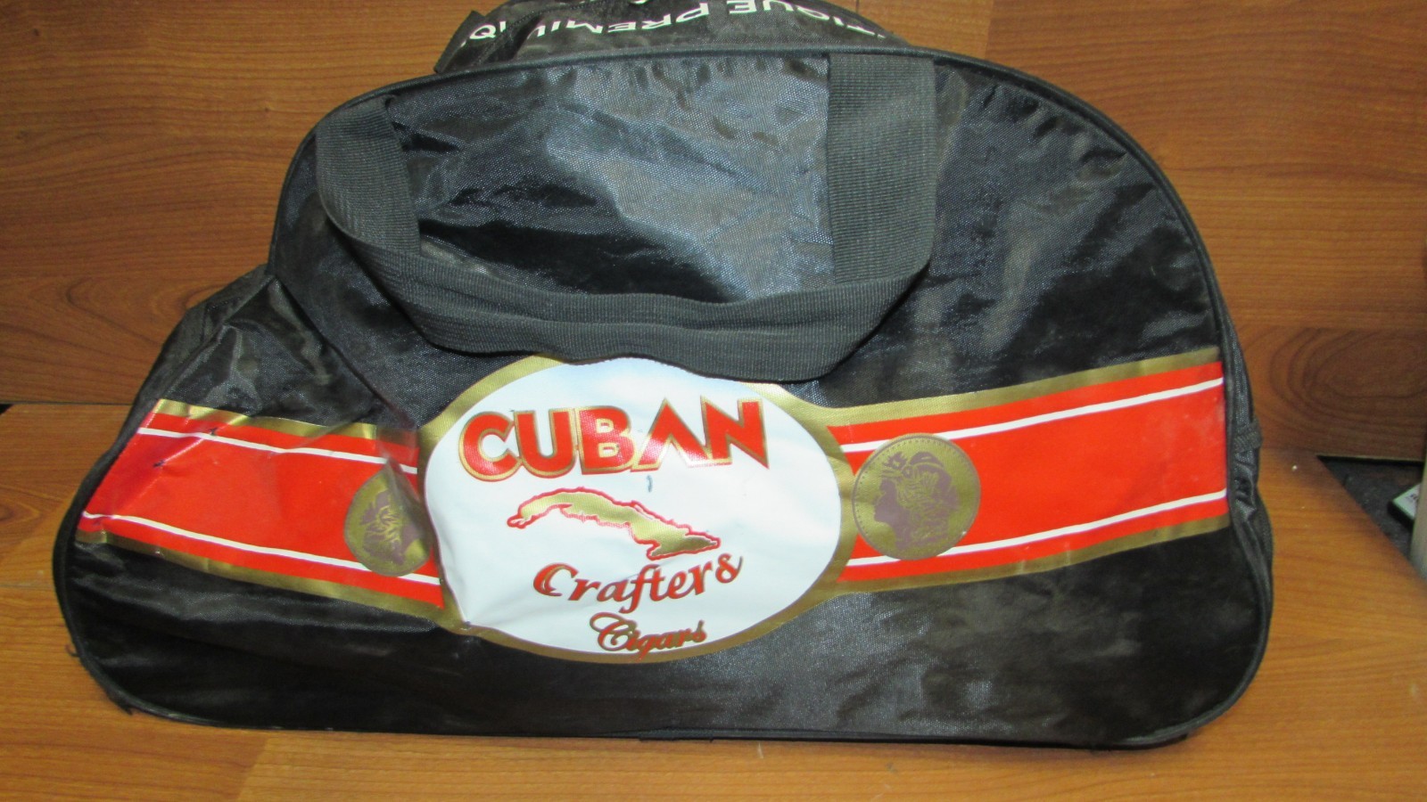 Vintage Cuban Crafters Cigar Tobacco Advertising Rolling Gym bag overnight