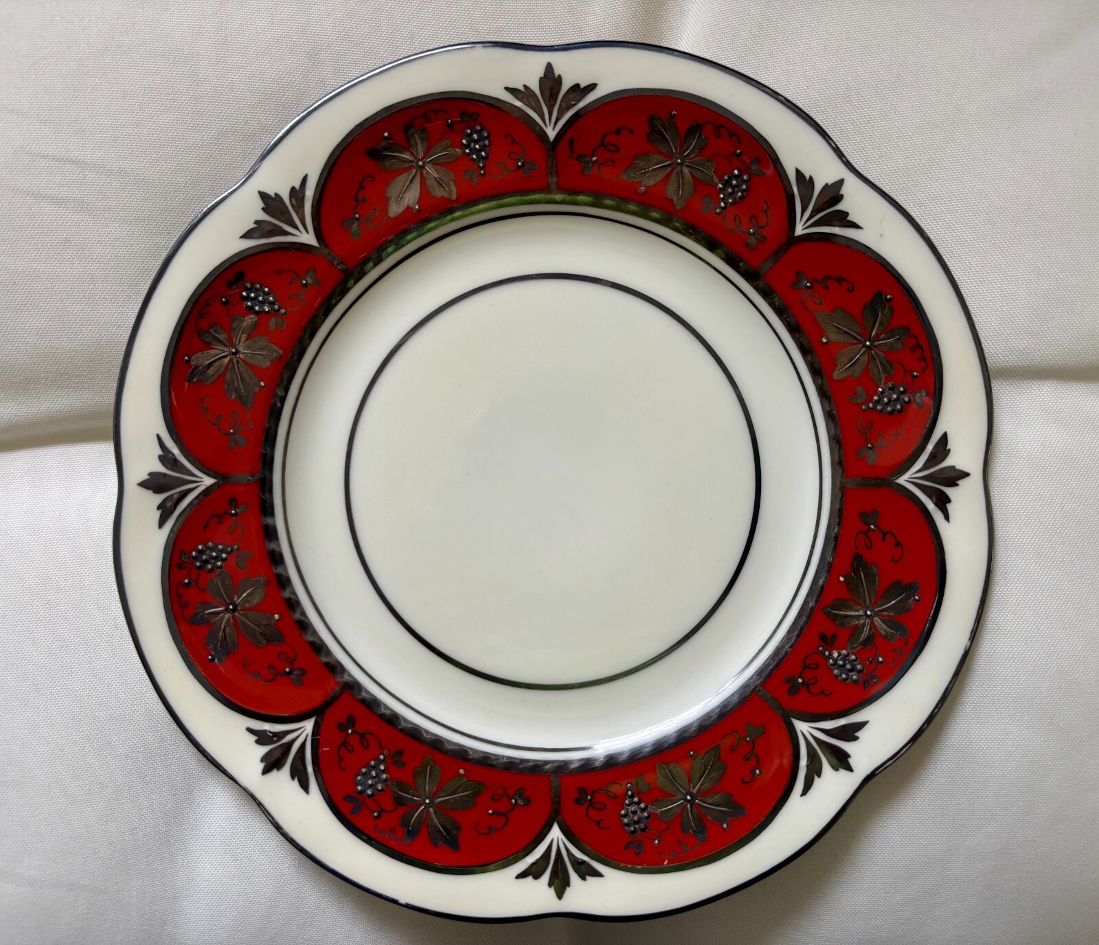 [HUTSCHENREUTHER HOHENBERG] Antique 1939 Ivory & Terracota Plate – Germany