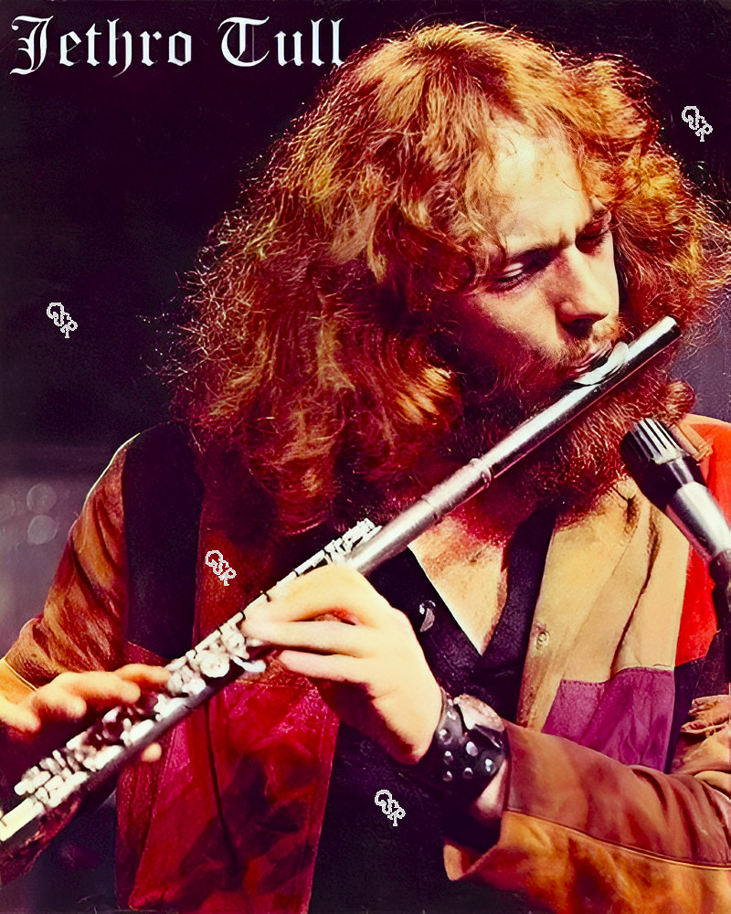 IAN ANDERSON - 8\